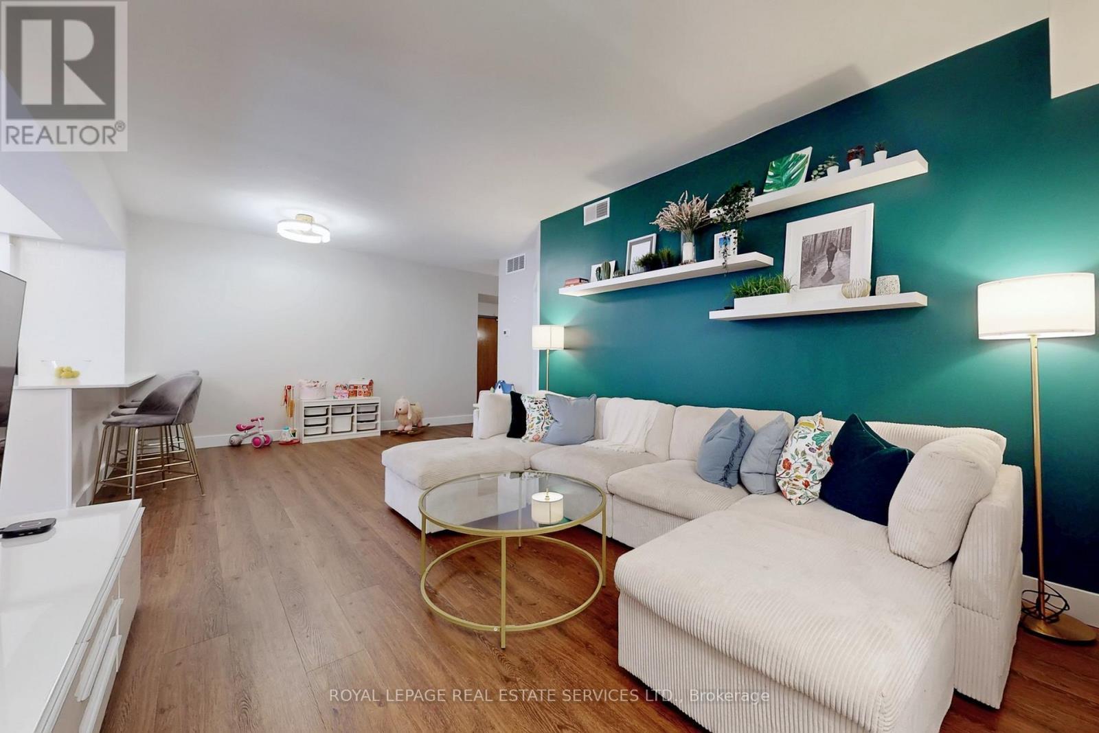 












104 - 4016 KILMER DRIVE

,
Burlington,




Ontario
L7M5A7

