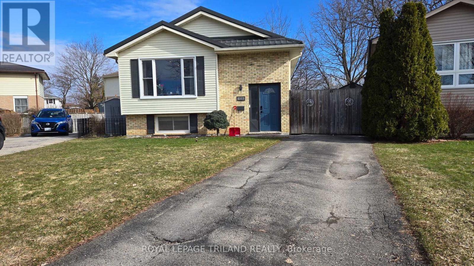 












104 SPEIGHT CRESCENT

,
London East (East I),




Ontario
N5V3W8


