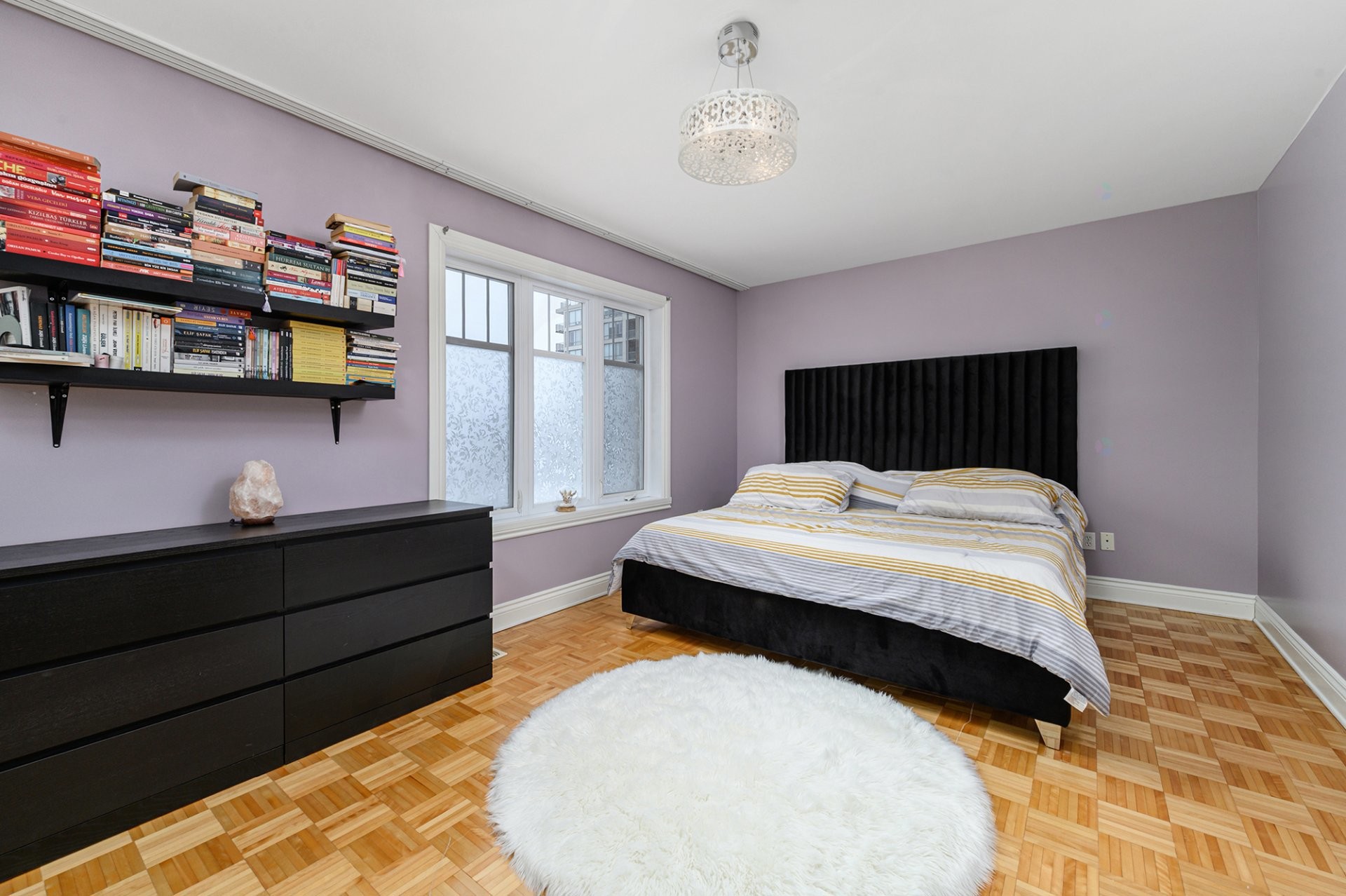 









191


Rue Khalil-Gibran

,
Montréal (Saint-Laurent),




QC
H4N4A2

