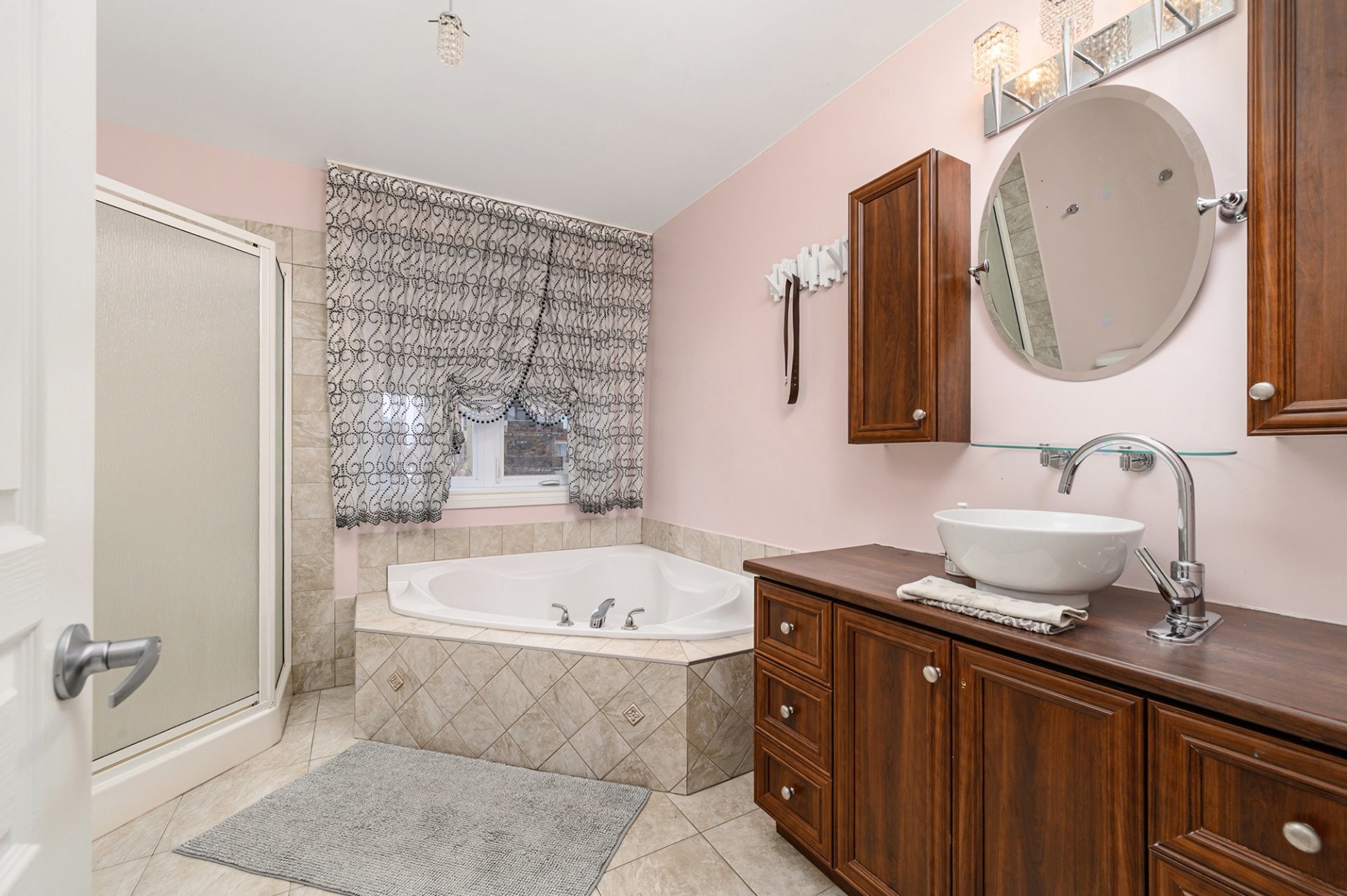 









191


Rue Khalil-Gibran

,
Montréal (Saint-Laurent),




QC
H4N4A2

