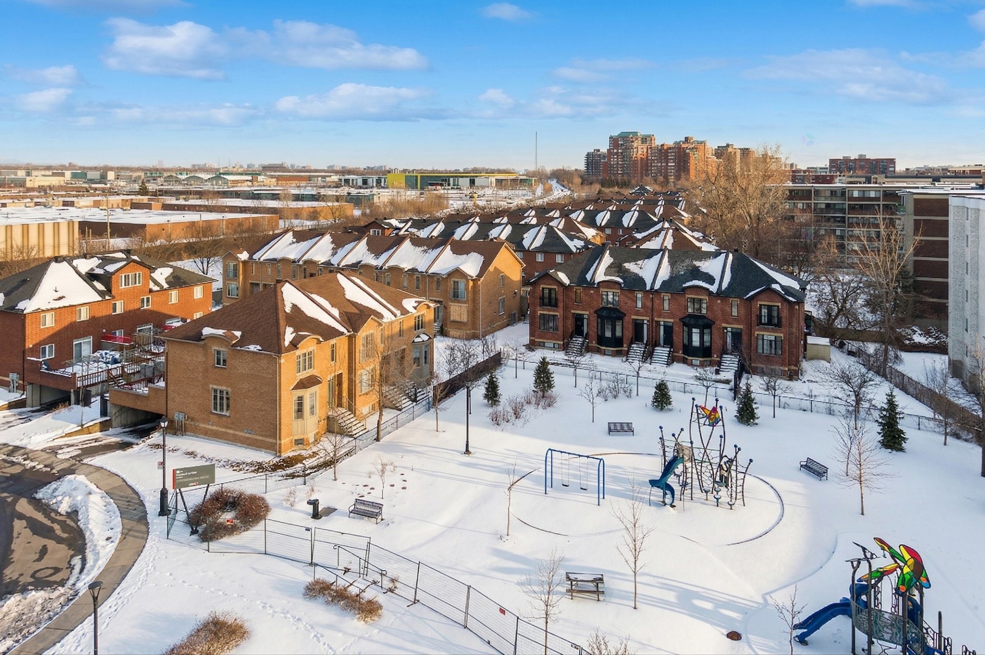 









191


Rue Khalil-Gibran

,
Montréal (Saint-Laurent),




QC
H4N4A2

