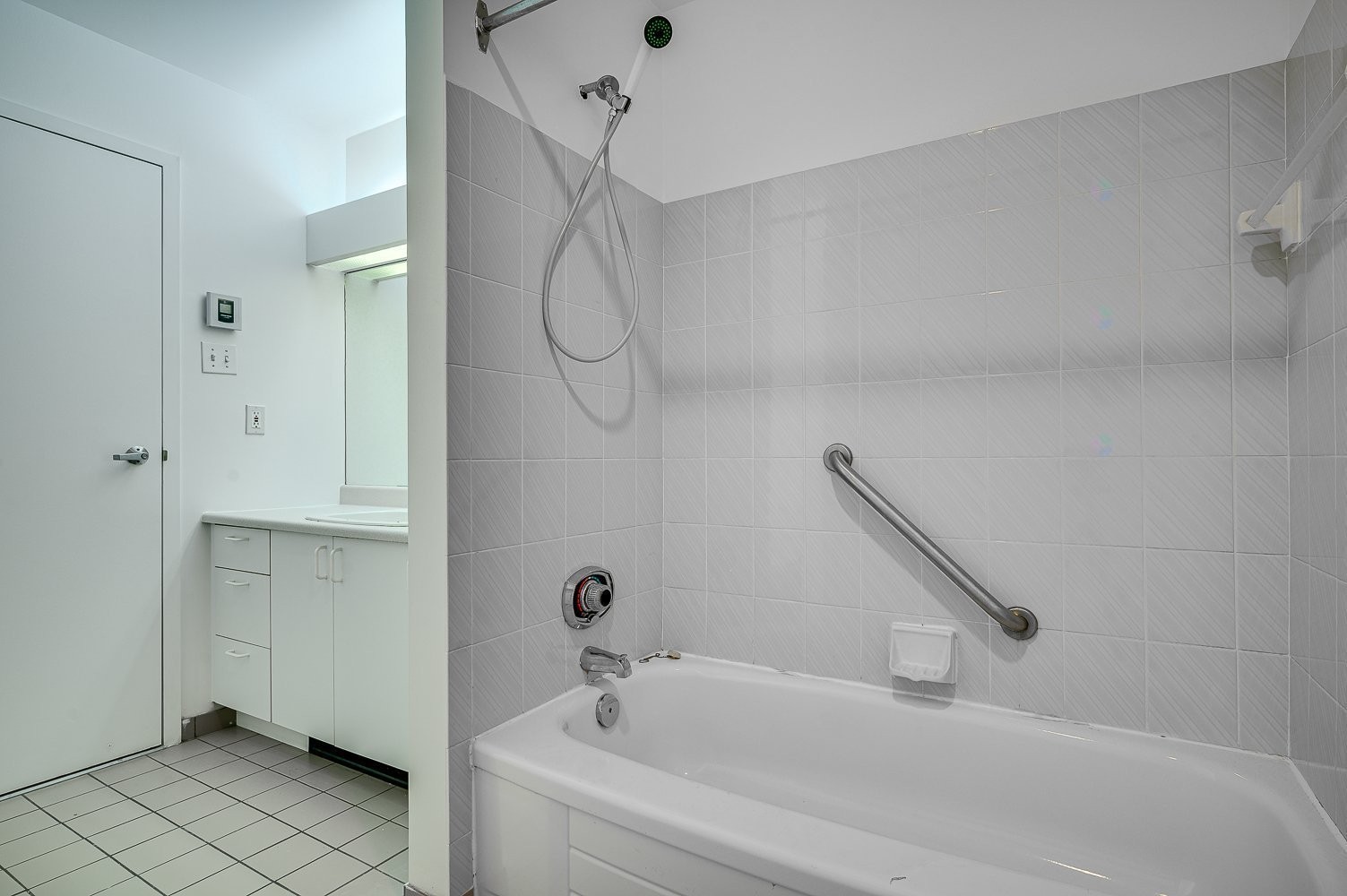 









305


Rue Laviolette

, 310,
Saint-Jérôme,




QC
J7Y4H7

