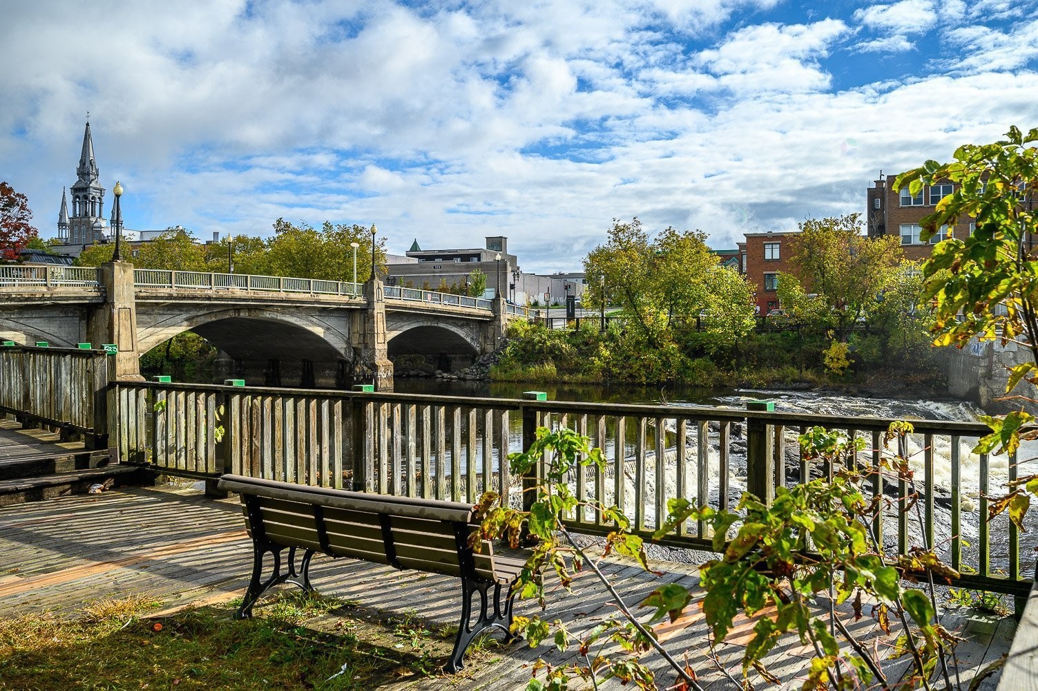 









305


Rue Laviolette

, 310,
Saint-Jérôme,




QC
J7Y4H7

