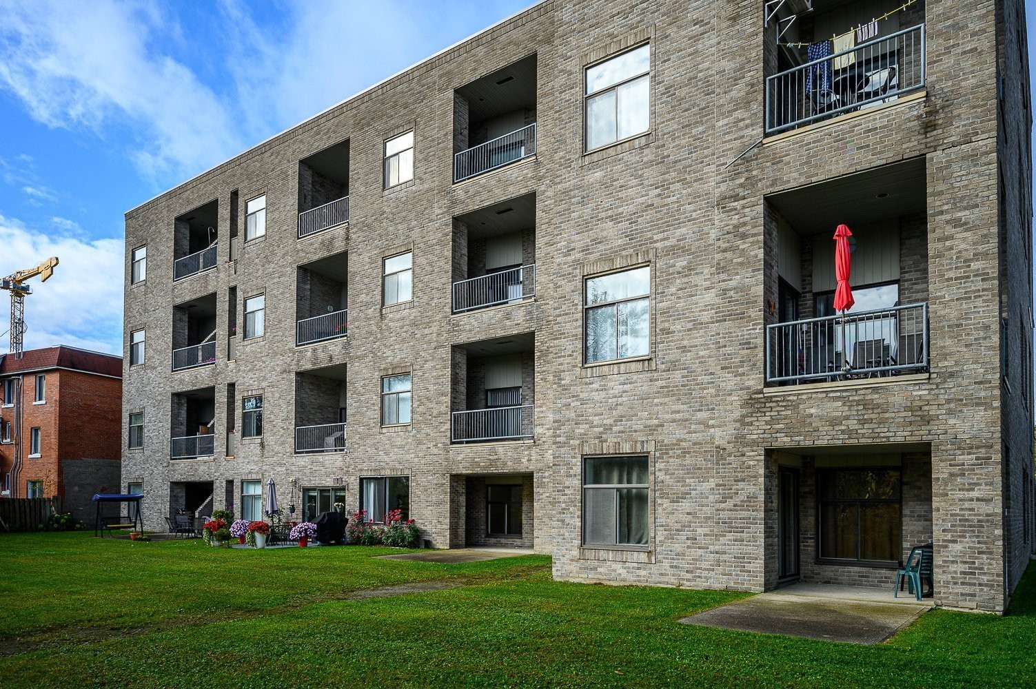 









305


Rue Laviolette

, 310,
Saint-Jérôme,




QC
J7Y4H7

