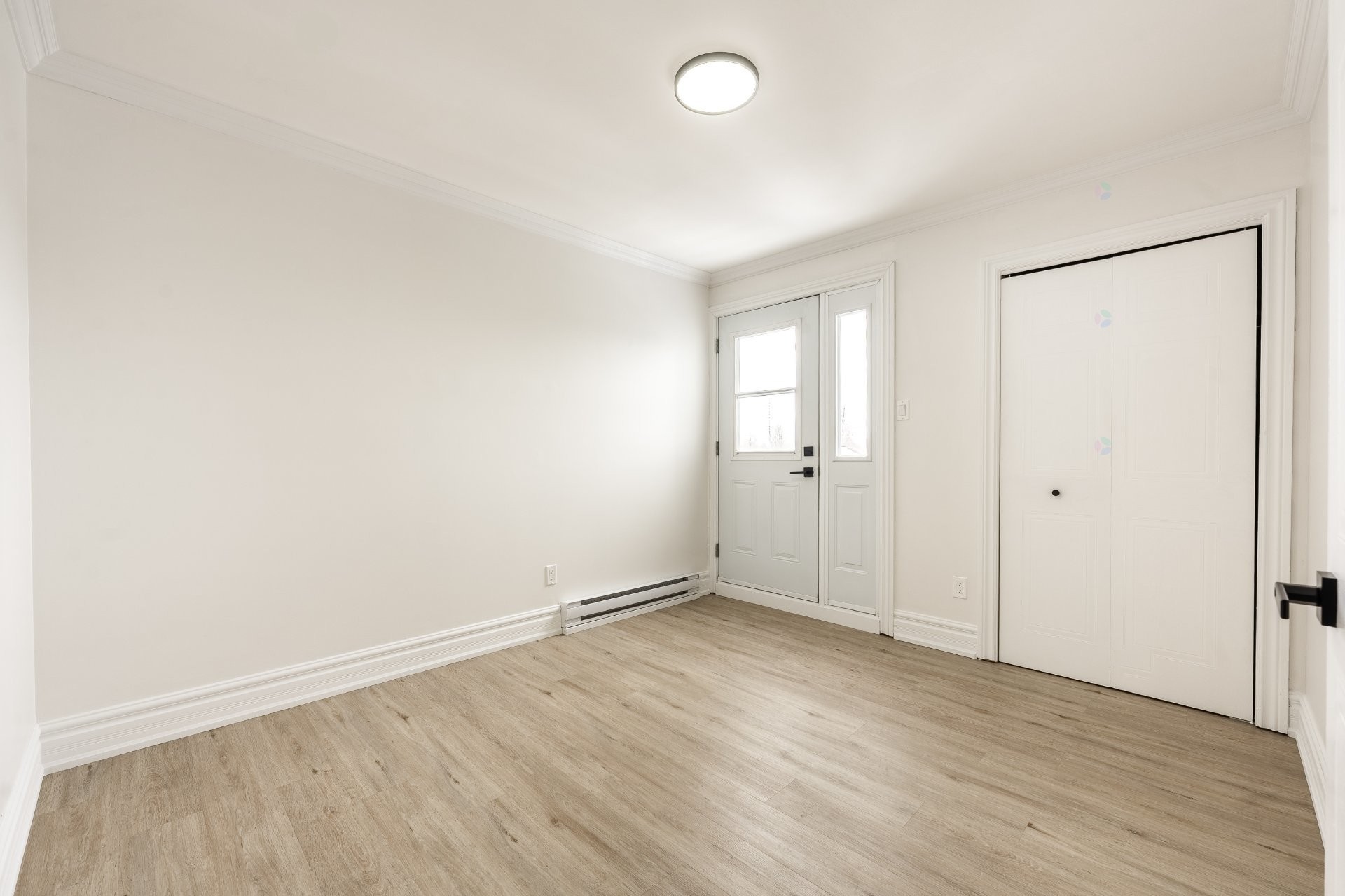 









3725


Boul. St-Laurent

, 402,
Sainte-Catherine,




QC
J5C2B1

