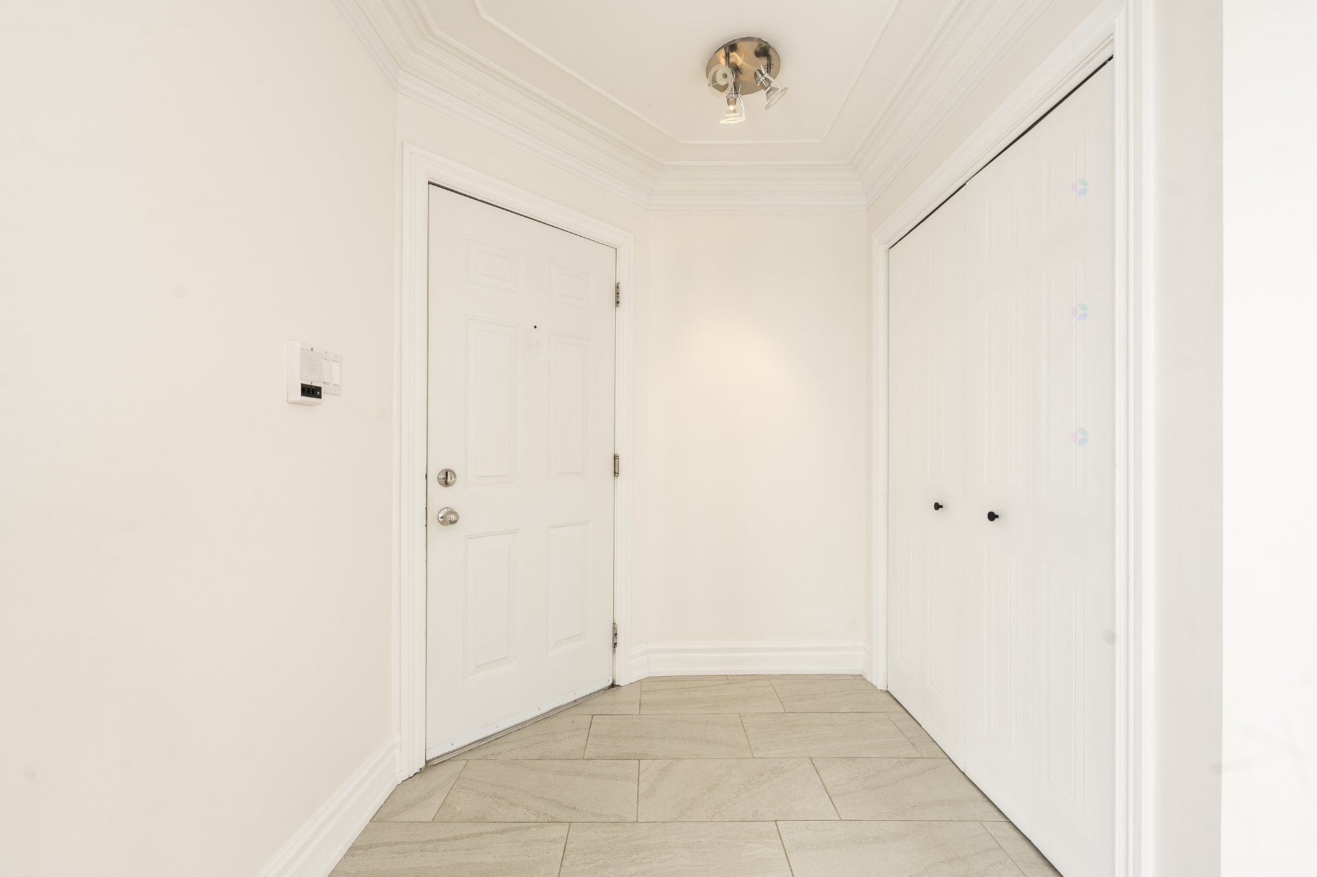 









3725


Boul. St-Laurent

, 402,
Sainte-Catherine,




QC
J5C2B1

