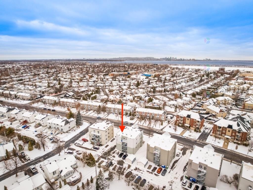 









3725


Boul. St-Laurent

, 402,
Sainte-Catherine,




QC
J5C2B1

