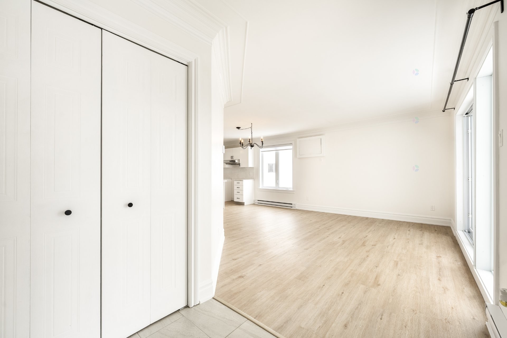 









3725


Boul. St-Laurent

, 402,
Sainte-Catherine,




QC
J5C2B1

