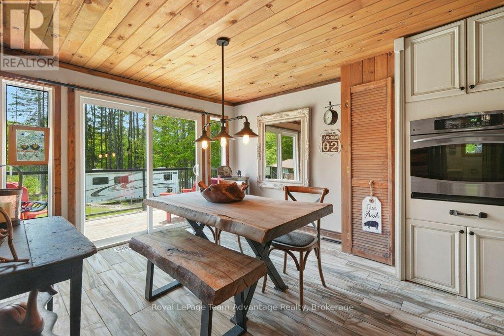 












19 ALLAN CRESCENT

,
Seguin,




Ontario
P2A2W8

