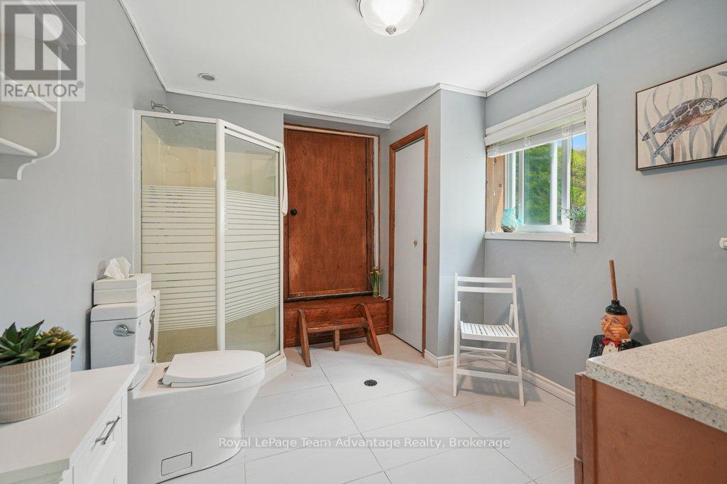 












19 ALLAN CRESCENT

,
Seguin,




Ontario
P2A2W8

