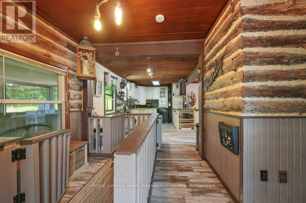 












19 ALLAN CRESCENT

,
Seguin,




Ontario
P2A2W8

