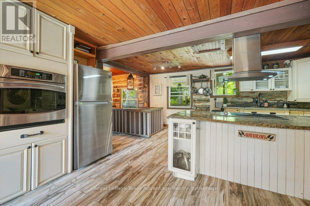 












19 ALLAN CRESCENT

,
Seguin,




Ontario
P2A2W8

