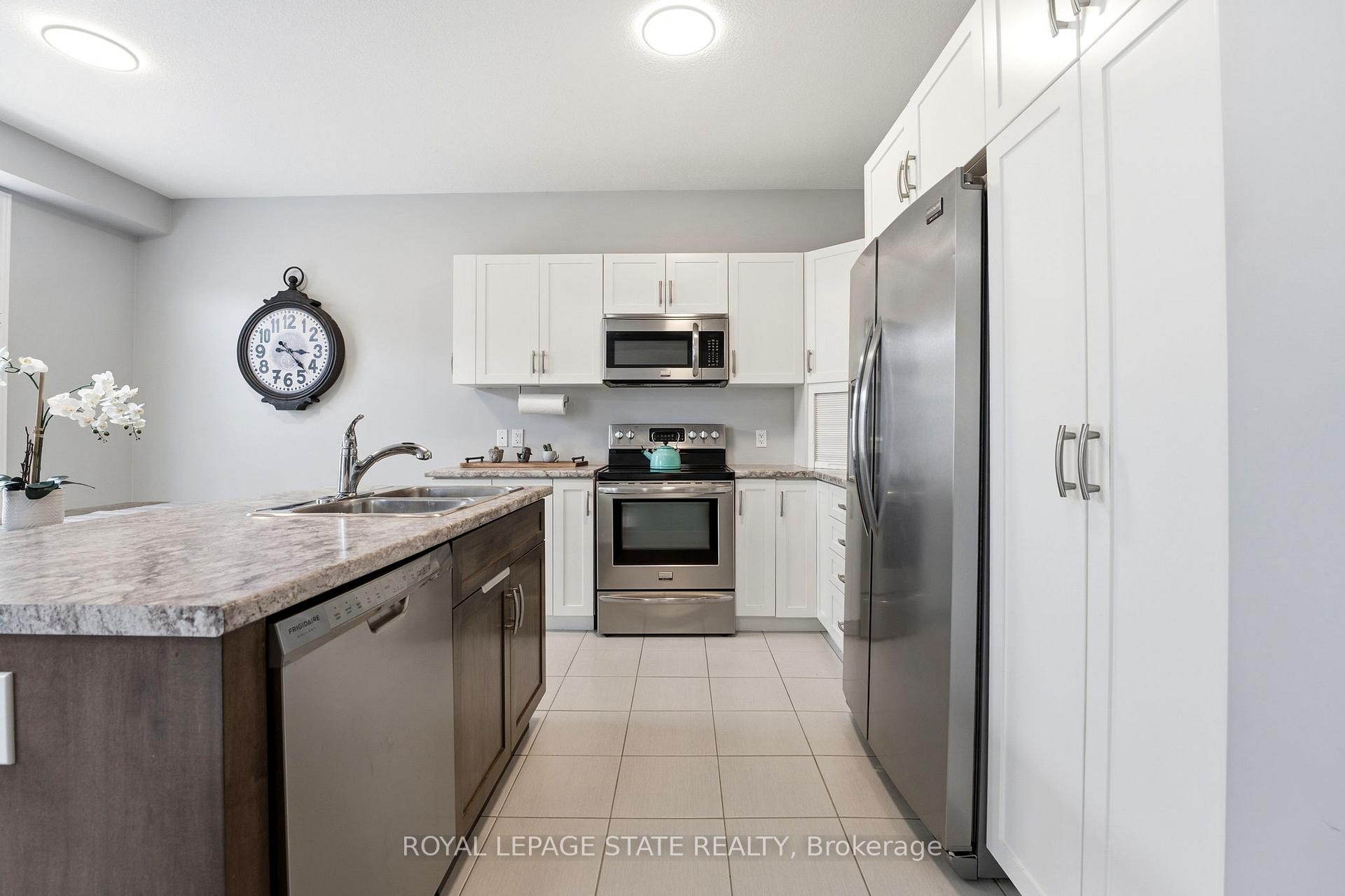 









86


Fairgrounds

Drive,
Hamilton,




ON
L0R 1C0

