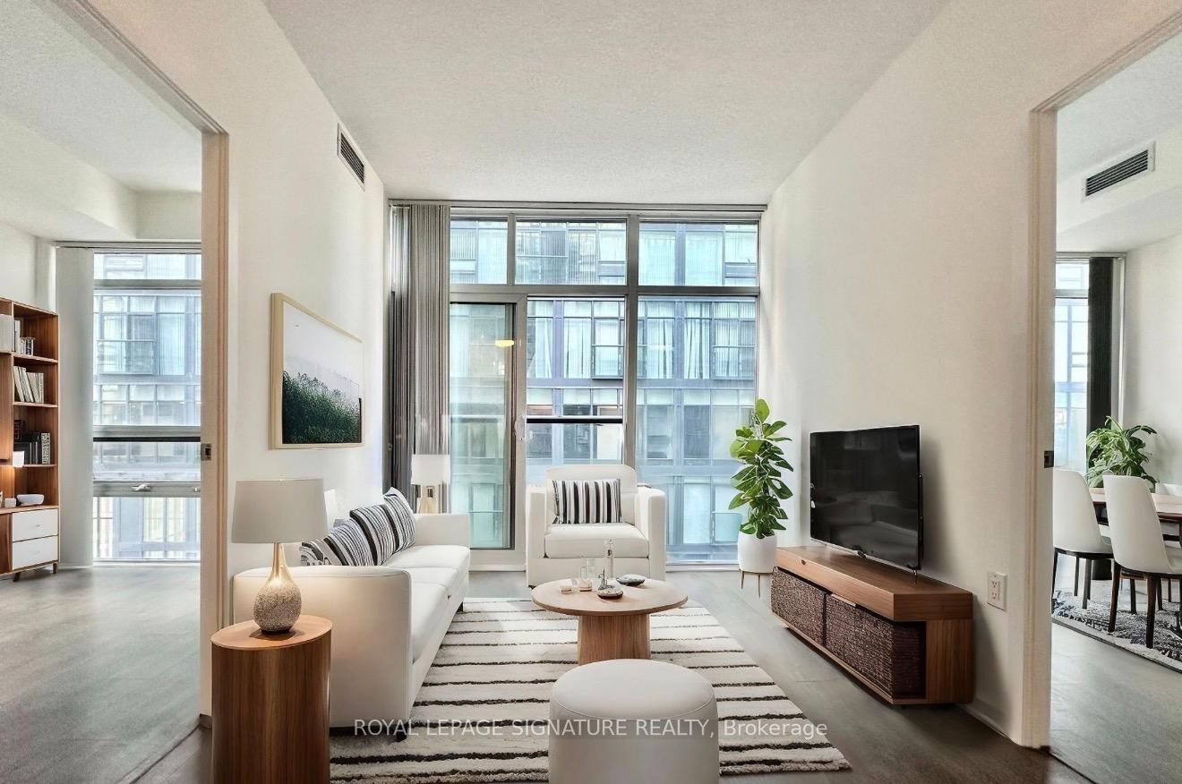 









36


Lisgar

Street, 1506W,
Toronto,




ON
M6J 0C7

