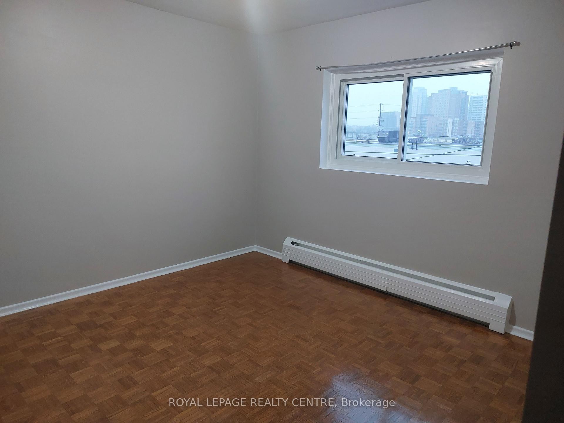 









90


Marshall

Street, 9,
Waterloo,




ON
N2J 2T4

