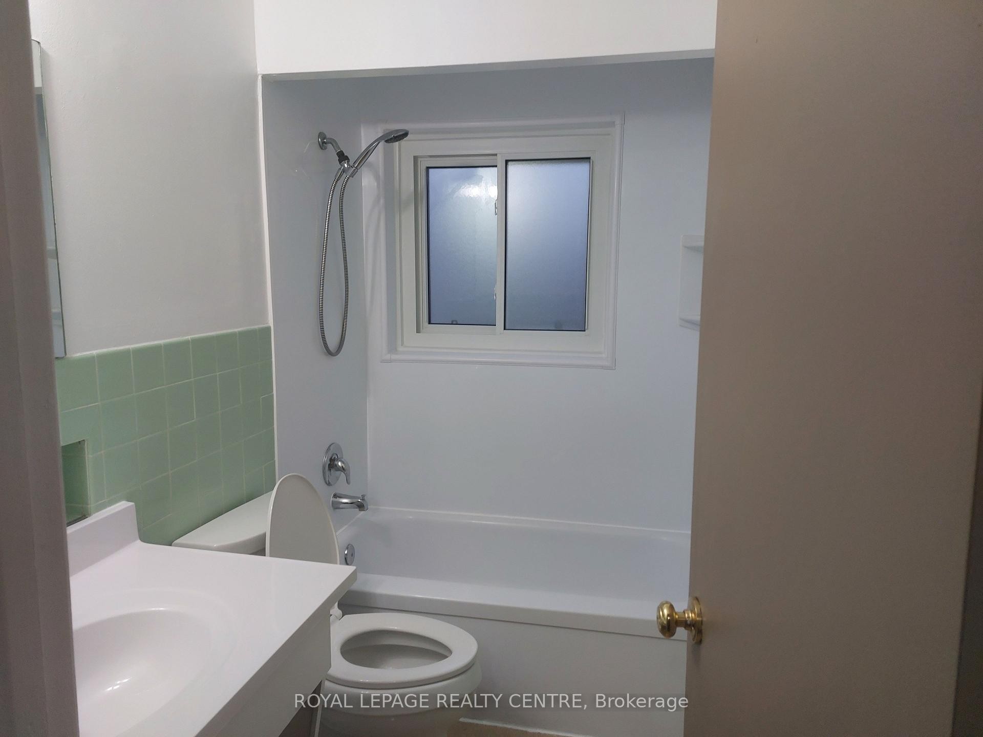 









90


Marshall

Street, 9,
Waterloo,




ON
N2J 2T4

