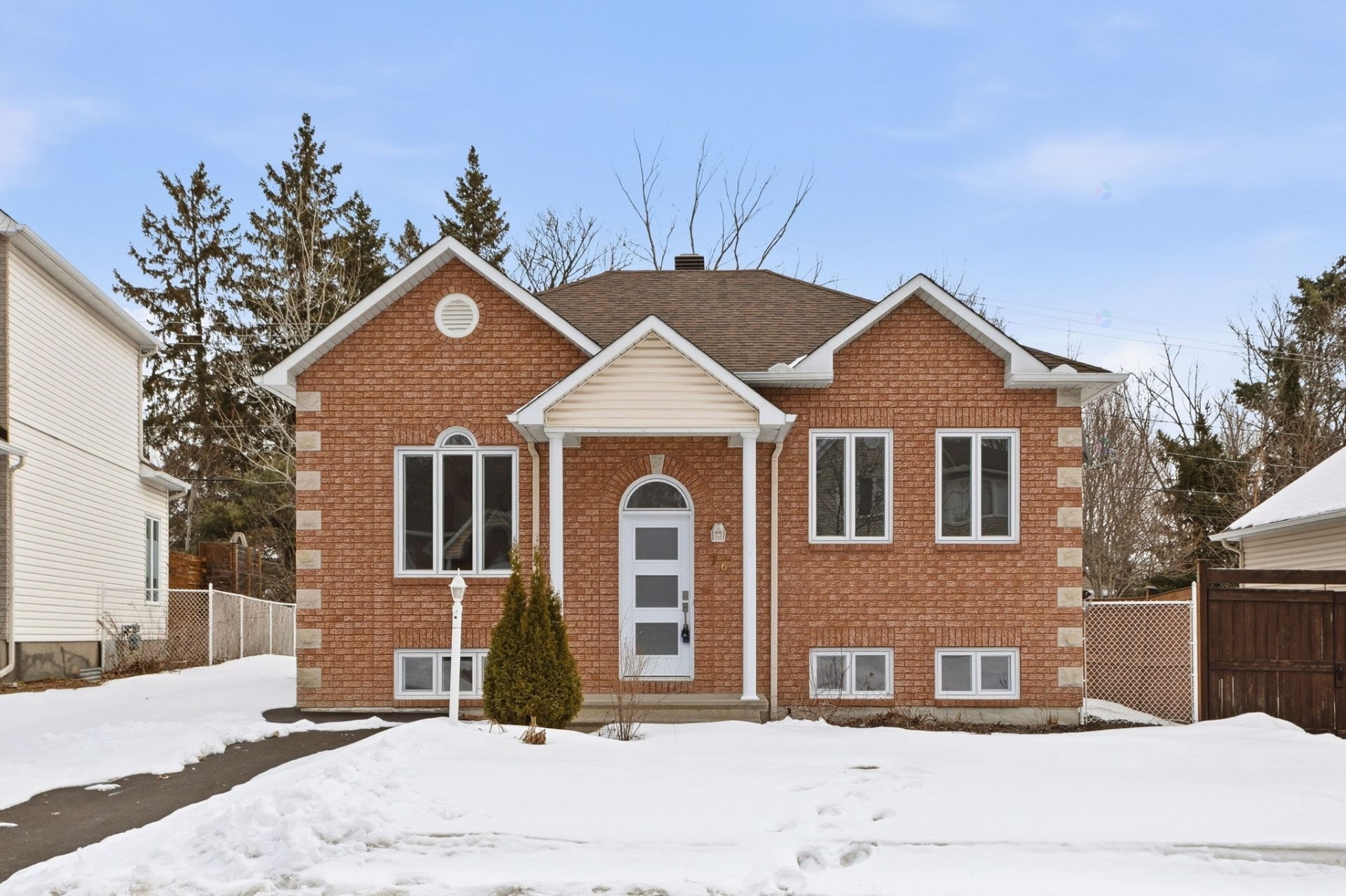 









76


Rue du Pinot

,
Gatineau (Gatineau),




QC
J8R3N7

