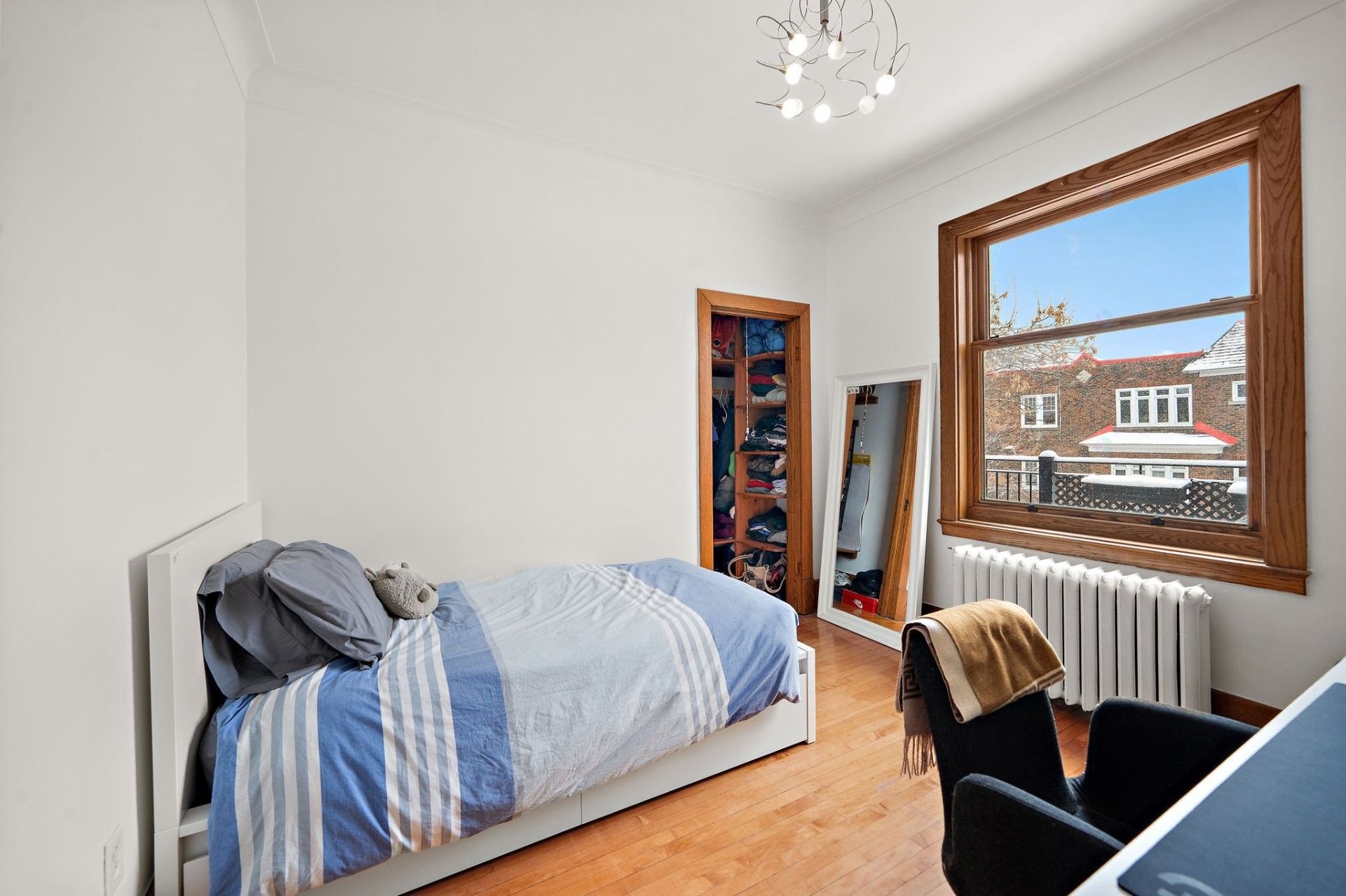 









4112


Av. Girouard

,
Montréal (Côte-des-Neiges/Notre-Dame-de-Grâce),




QC
H4A3B2

