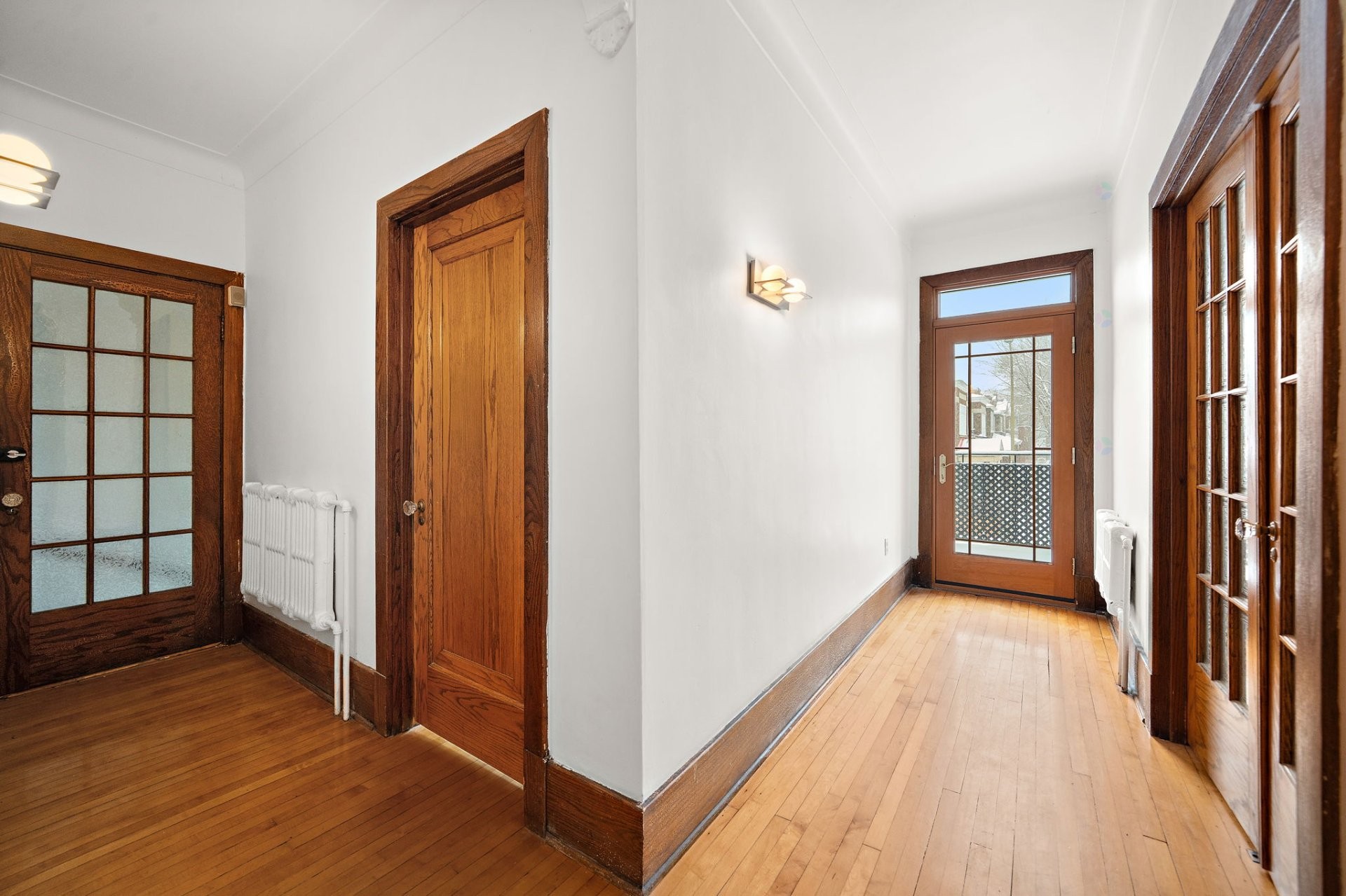 









4112


Av. Girouard

,
Montréal (Côte-des-Neiges/Notre-Dame-de-Grâce),




QC
H4A3B2

