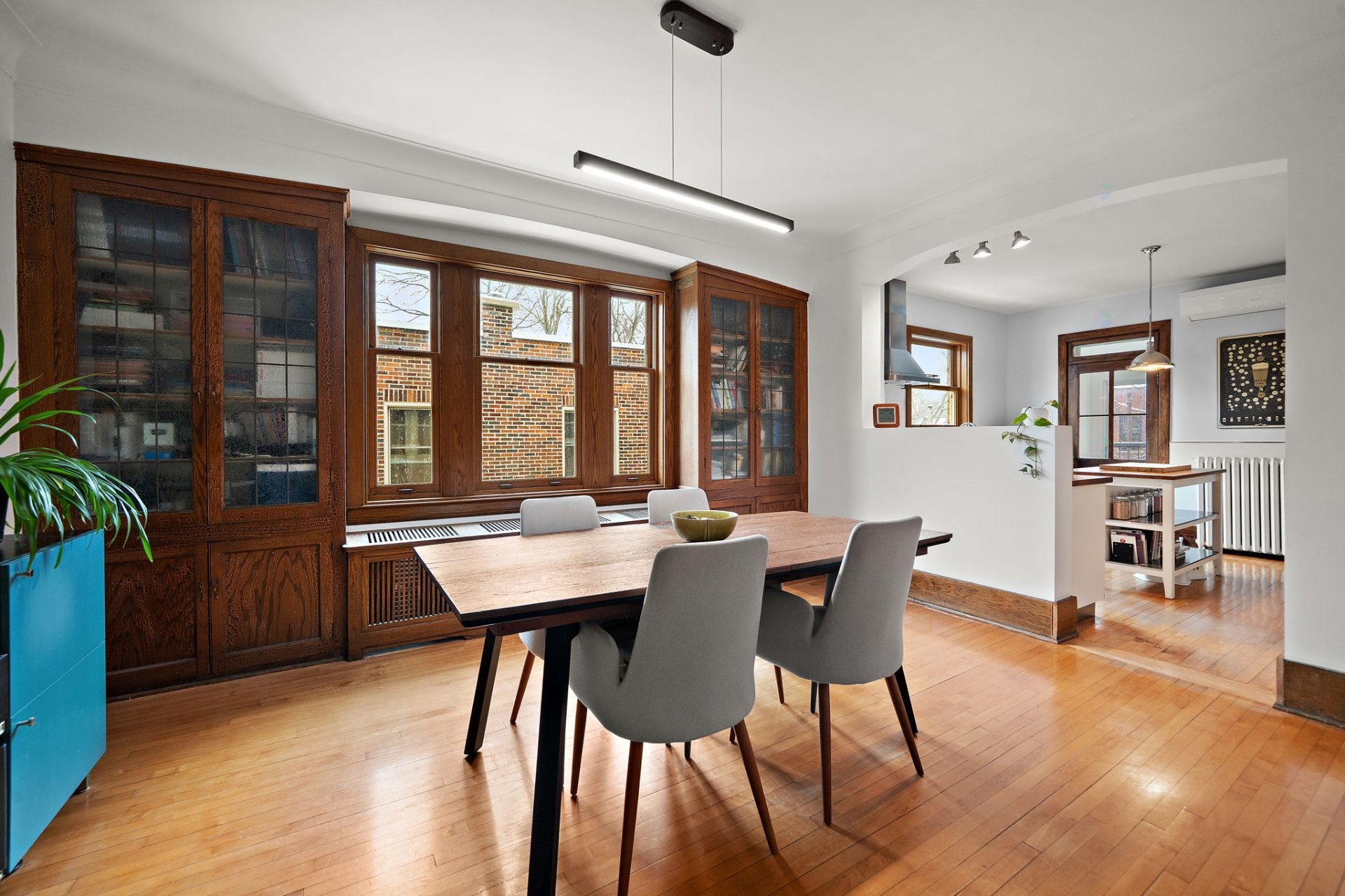 









4112


Av. Girouard

,
Montréal (Côte-des-Neiges/Notre-Dame-de-Grâce),




QC
H4A3B2

