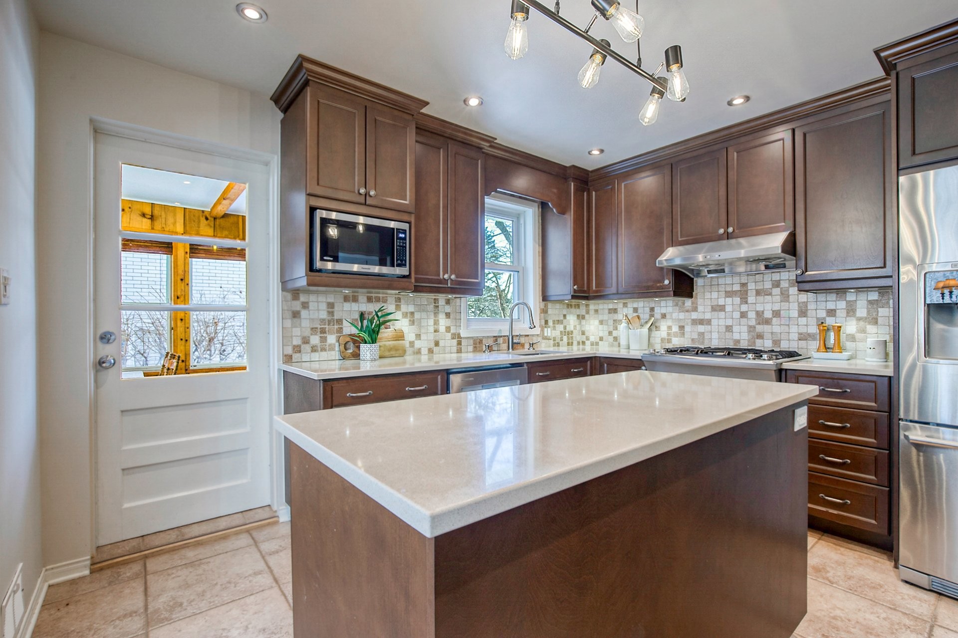 









1840


Rue du Bocage

,
Saint-Bruno-de-Montarville,




QC
J3V4M8

