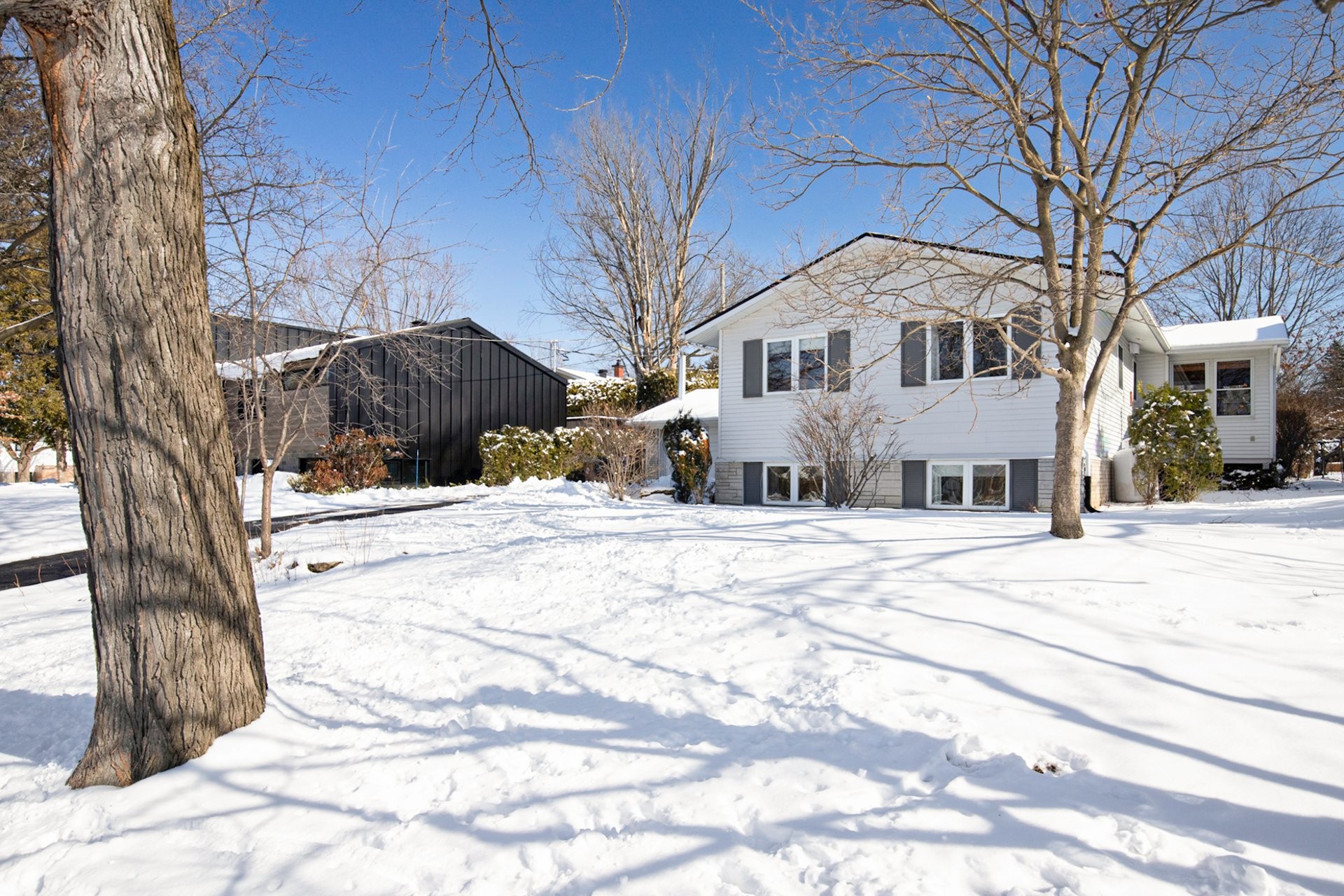 









1840


Rue du Bocage

,
Saint-Bruno-de-Montarville,




QC
J3V4M8

