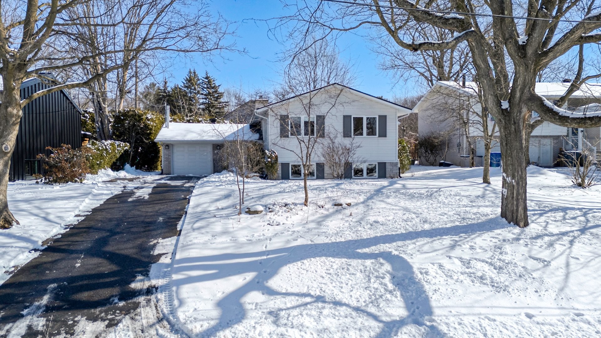 









1840


Rue du Bocage

,
Saint-Bruno-de-Montarville,




QC
J3V4M8

