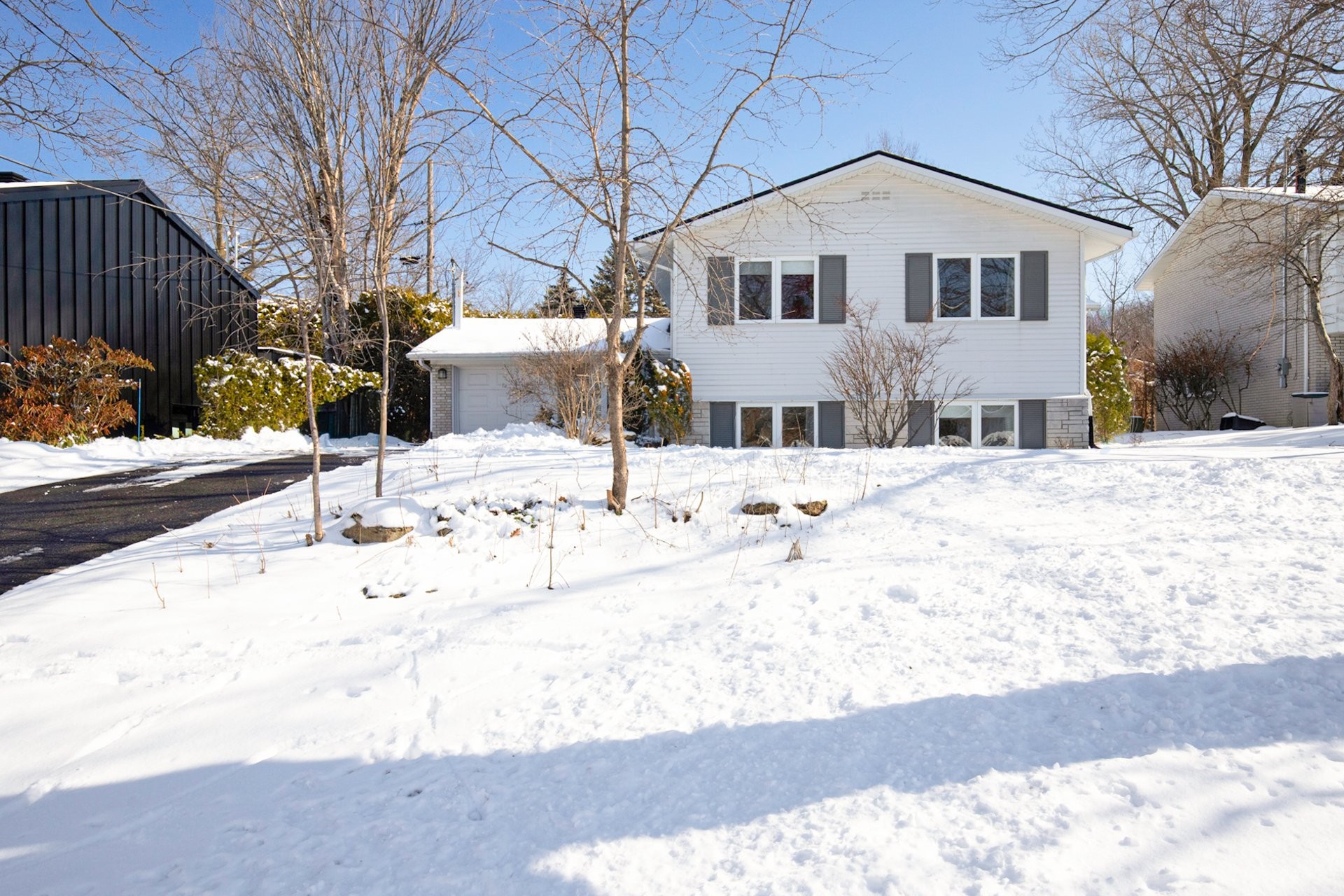 









1840


Rue du Bocage

,
Saint-Bruno-de-Montarville,




QC
J3V4M8

