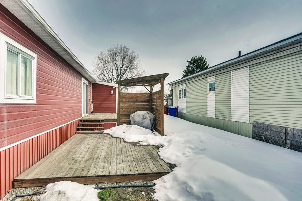 









39


5e Avenue O.

,
Gatineau (Gatineau),




QC
J8T4E5

