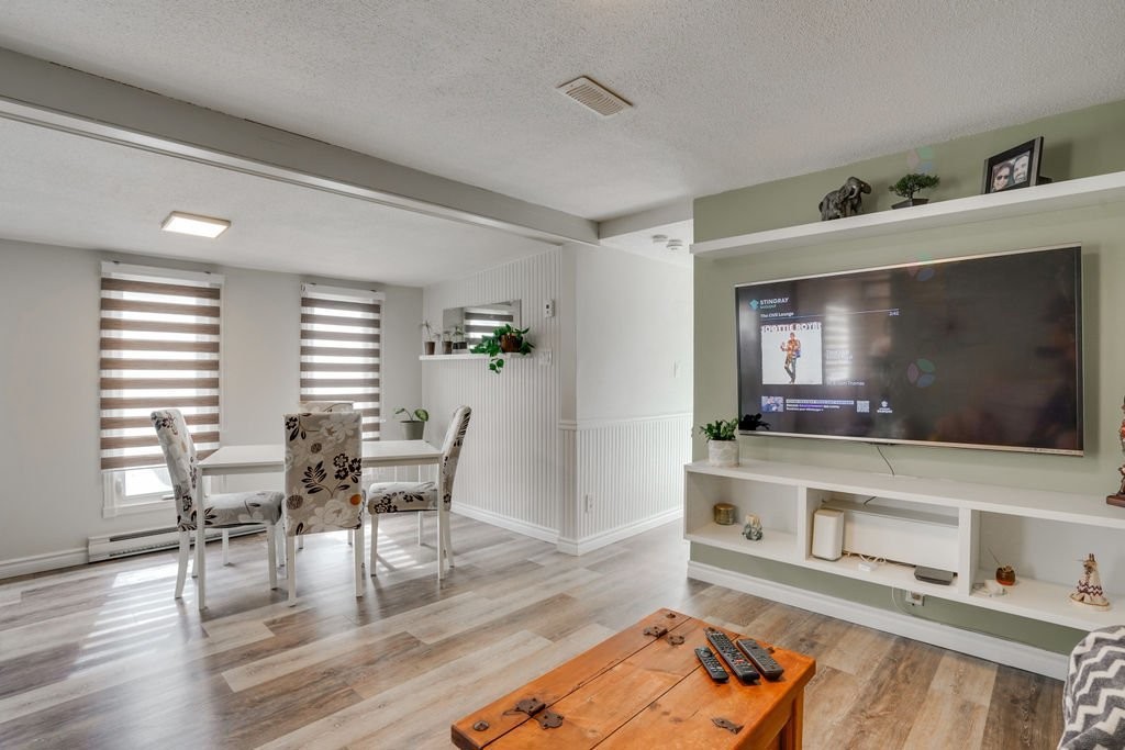 









39


5e Avenue O.

,
Gatineau (Gatineau),




QC
J8T4E5

