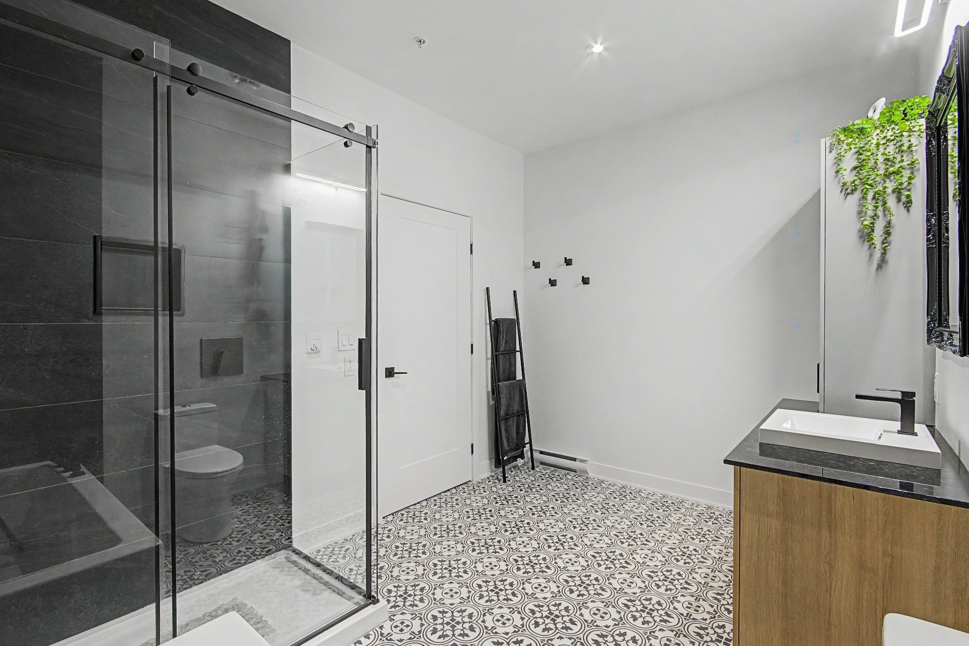









4220


Rue Olivier-Fournier

, 504,
Longueuil (Saint-Hubert),




QC
J3Y1G5


