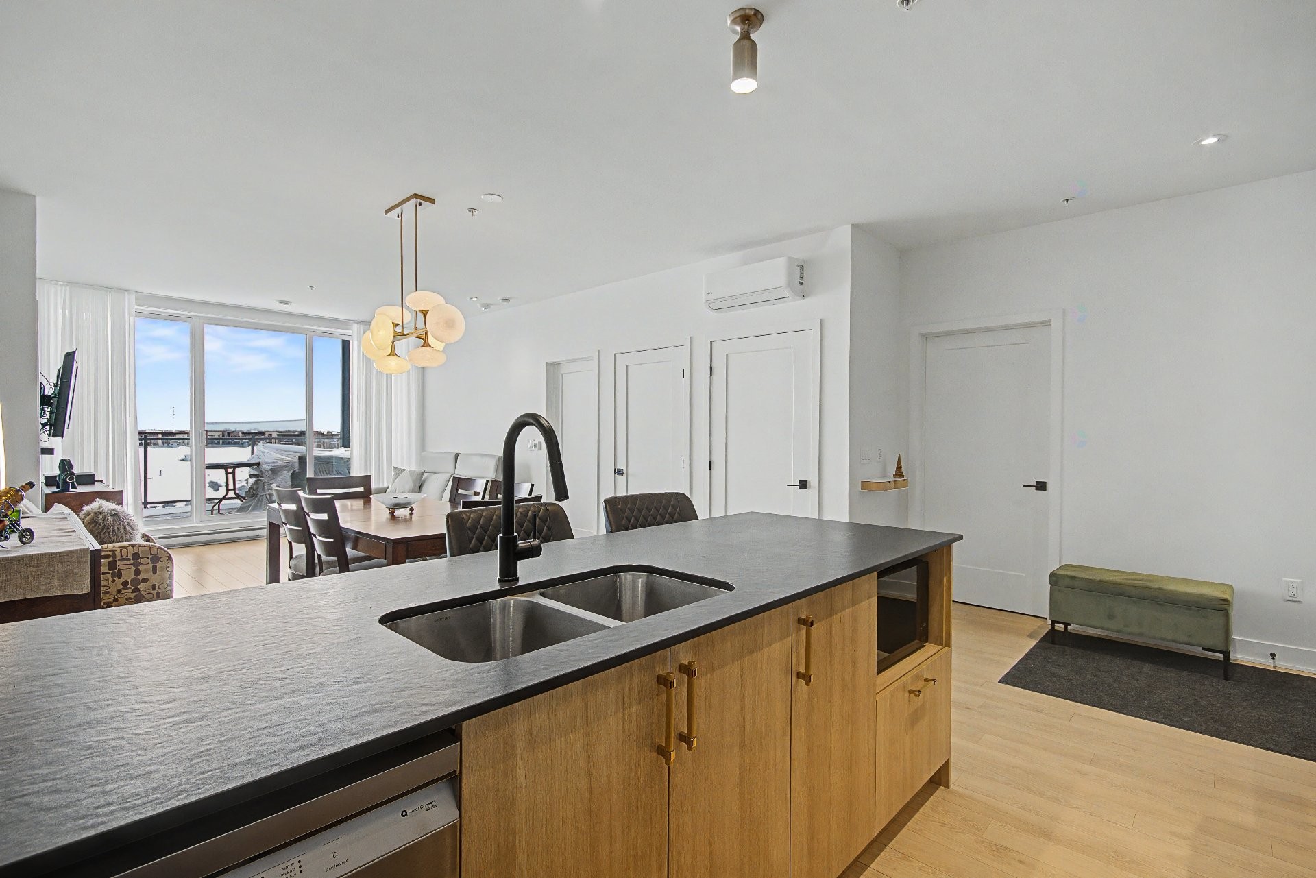 









4220


Rue Olivier-Fournier

, 504,
Longueuil (Saint-Hubert),




QC
J3Y1G5


