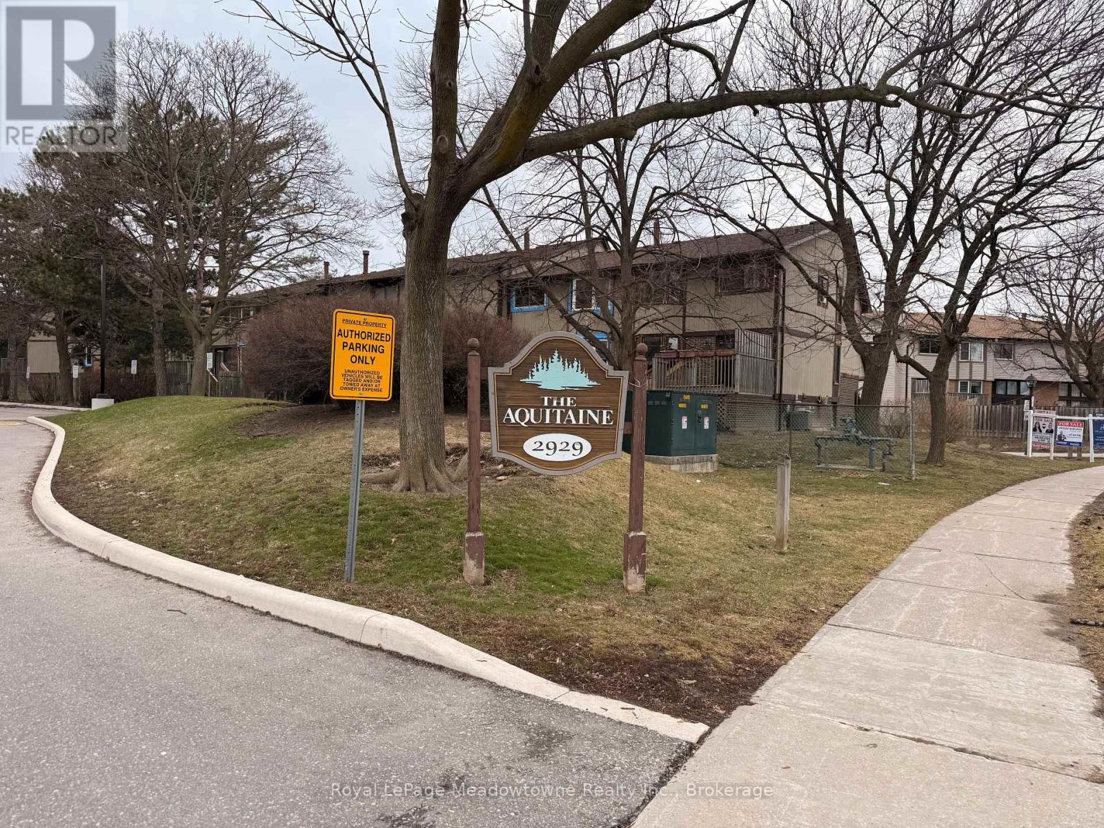 












215 - 2929 AQUITAINE AVENUE

,
Mississauga (Meadowvale),




Ontario
L5N2C7

