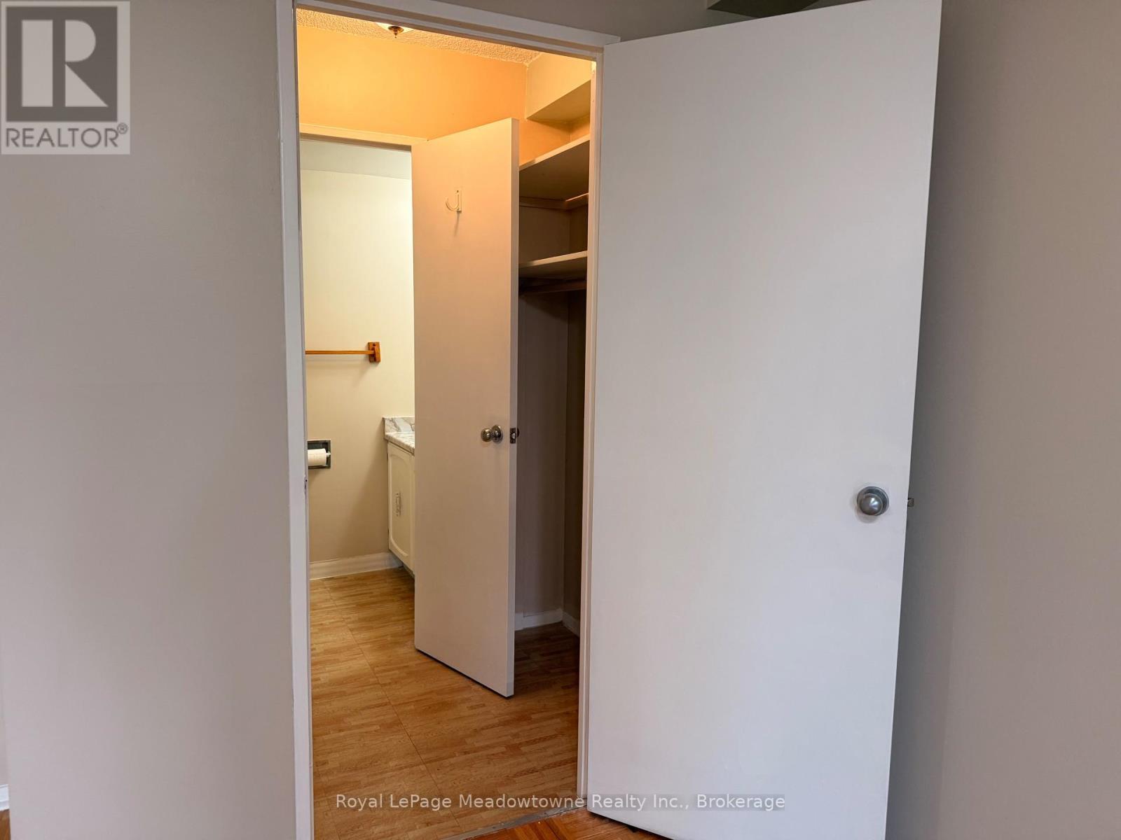 












215 - 2929 AQUITAINE AVENUE

,
Mississauga (Meadowvale),




Ontario
L5N2C7

