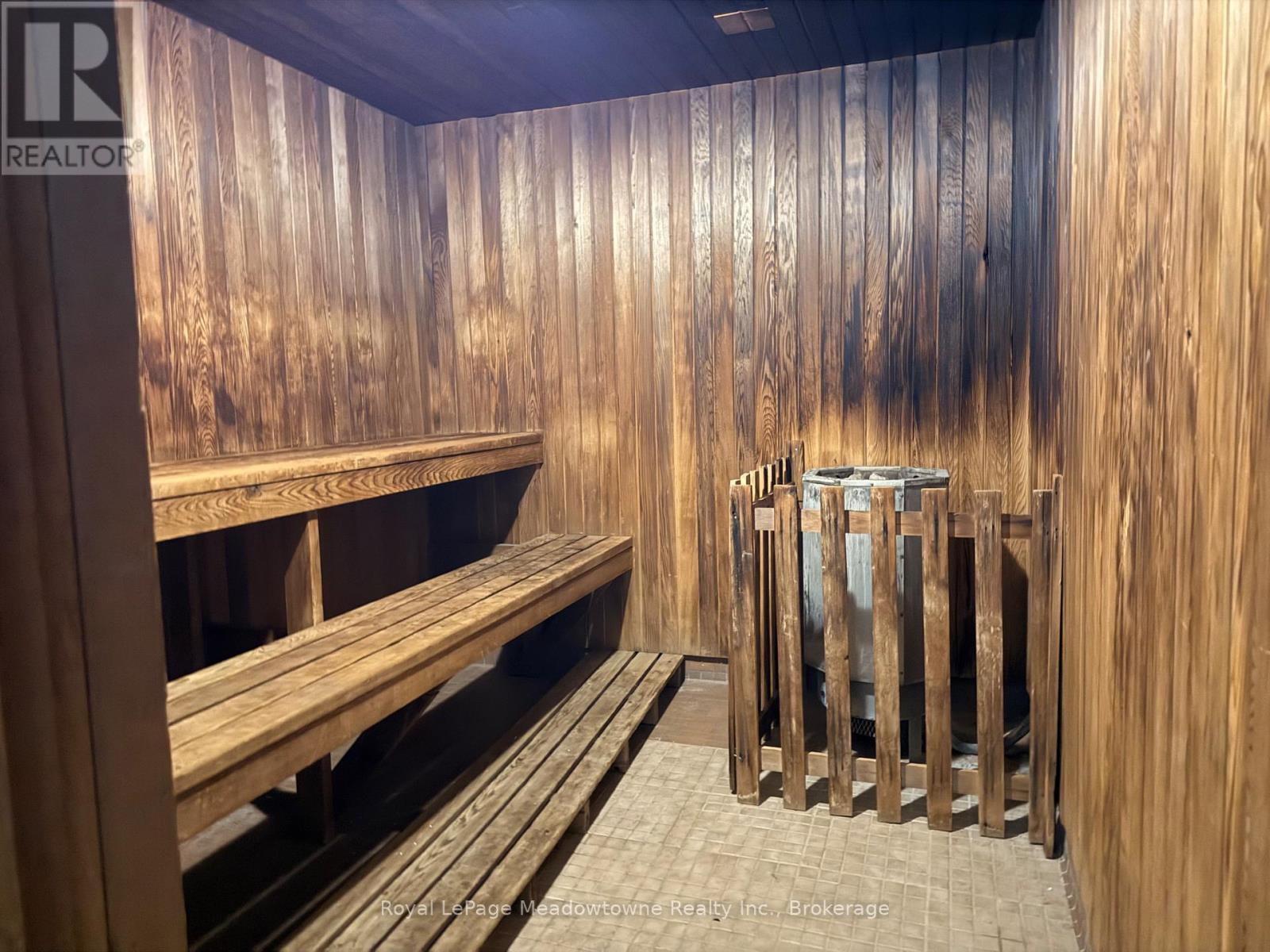 












215 - 2929 AQUITAINE AVENUE

,
Mississauga (Meadowvale),




Ontario
L5N2C7

