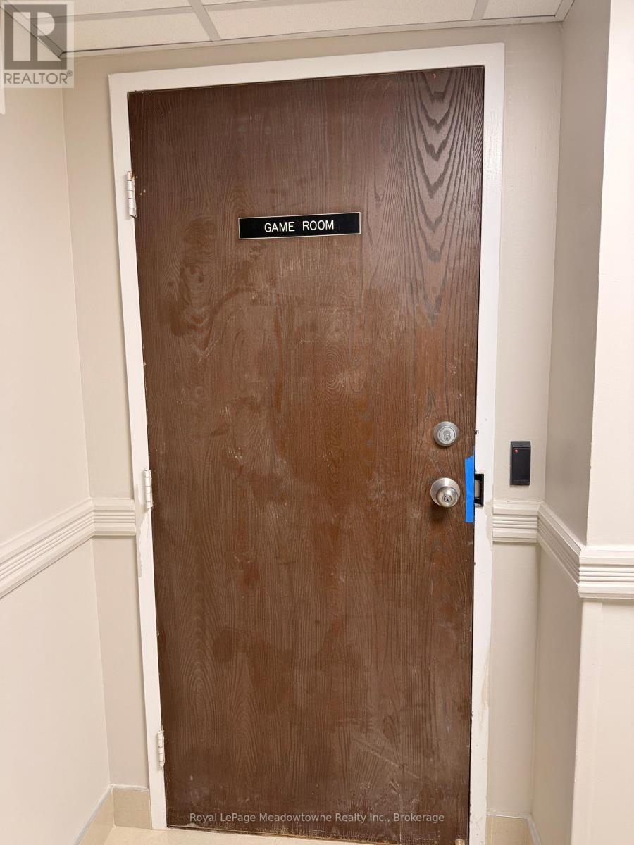 












215 - 2929 AQUITAINE AVENUE

,
Mississauga (Meadowvale),




Ontario
L5N2C7

