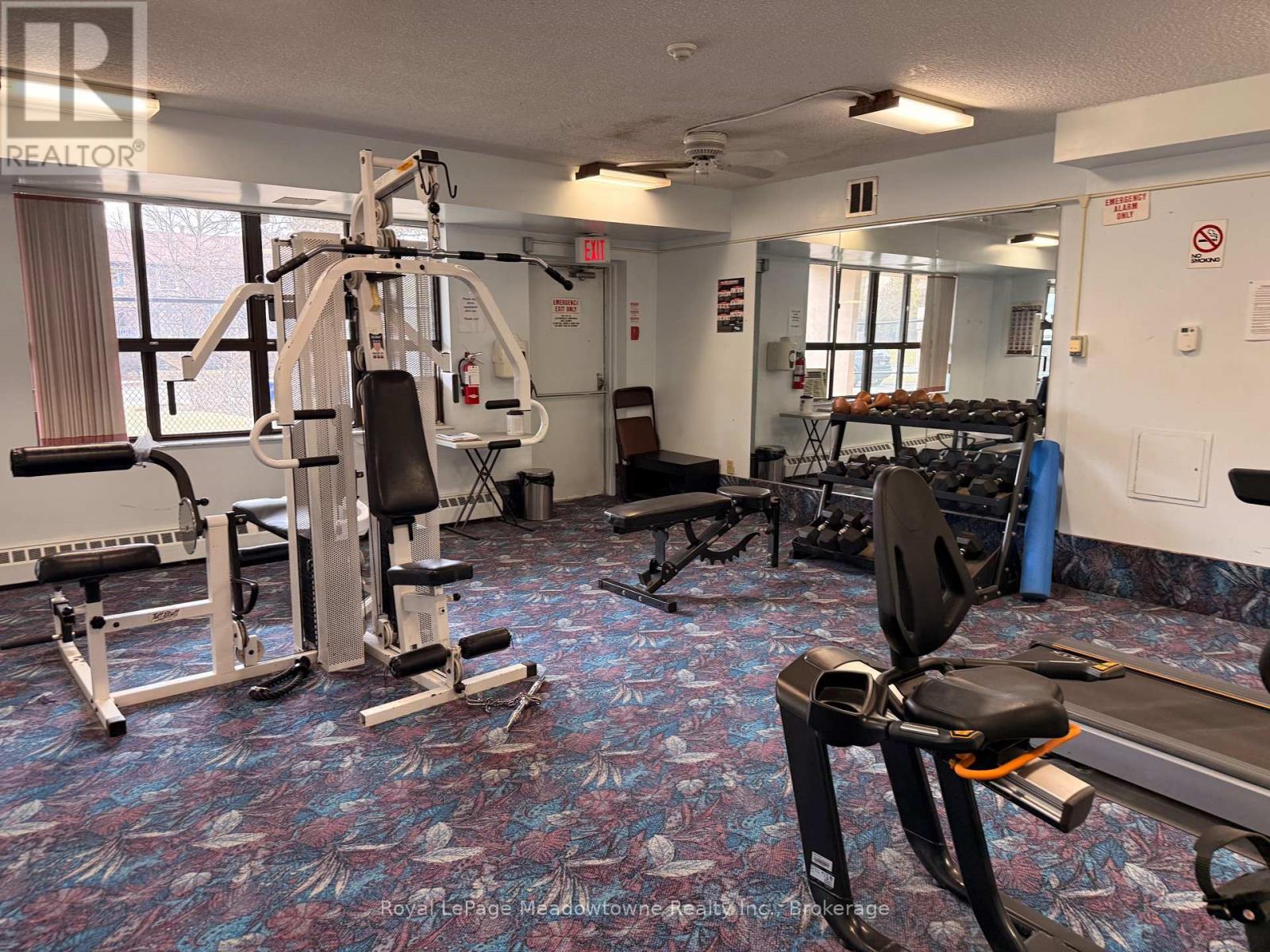 












215 - 2929 AQUITAINE AVENUE

,
Mississauga (Meadowvale),




Ontario
L5N2C7

