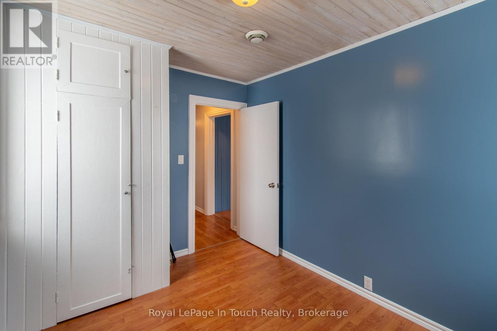 












326 LAFONTAINE ROAD W

,
Tiny (Lafontaine),




Ontario
L9M0H1

