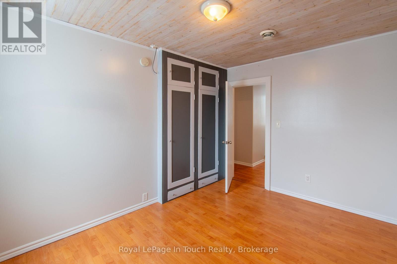 












326 LAFONTAINE ROAD W

,
Tiny (Lafontaine),




Ontario
L9M0H1

