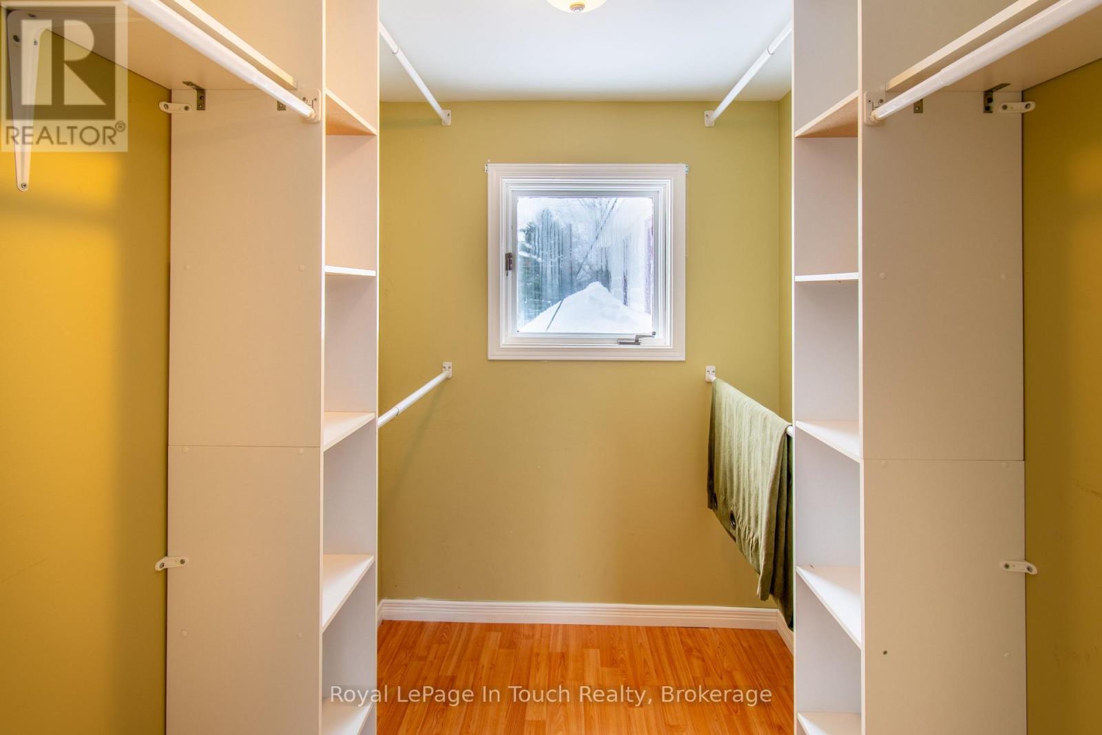 












326 LAFONTAINE ROAD W

,
Tiny (Lafontaine),




Ontario
L9M0H1

