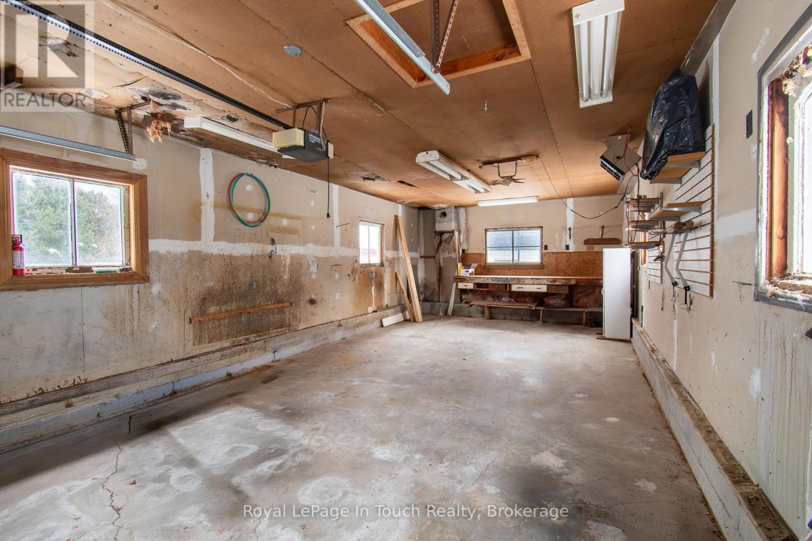 












326 LAFONTAINE ROAD W

,
Tiny (Lafontaine),




Ontario
L9M0H1

