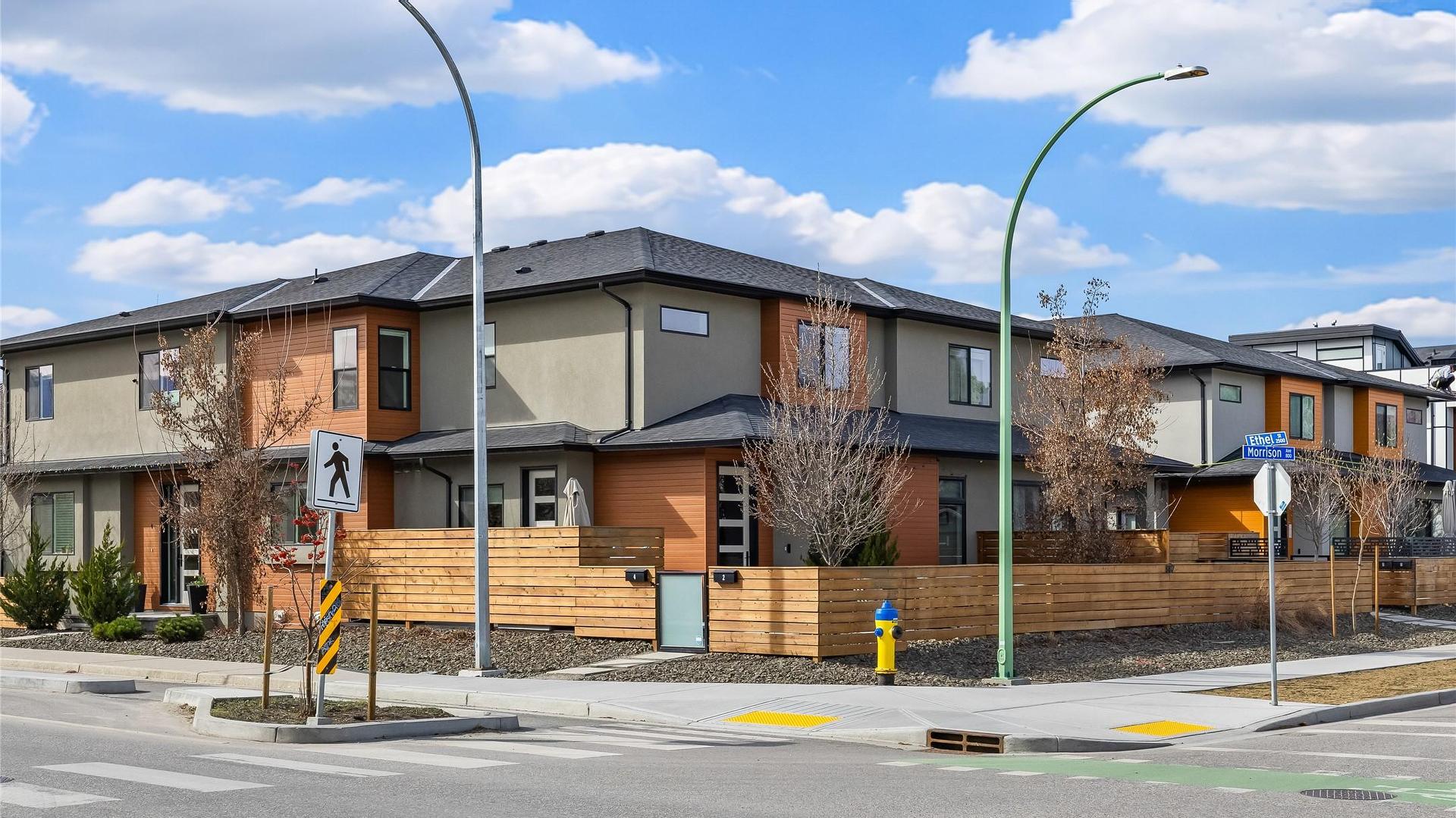 









887


Morrison

Avenue, 2,
Kelowna,




BC
V1Y 5E6

