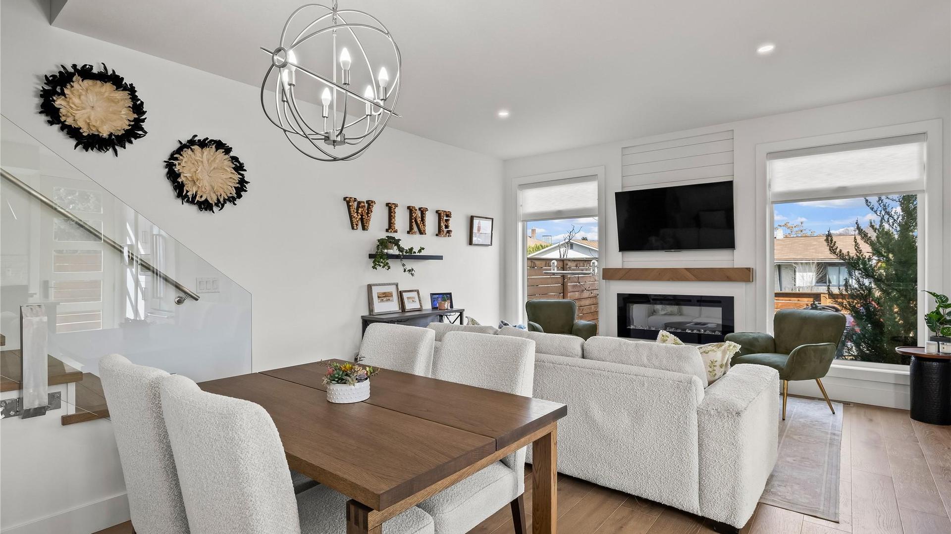 









887


Morrison

Avenue, 2,
Kelowna,




BC
V1Y 5E6

