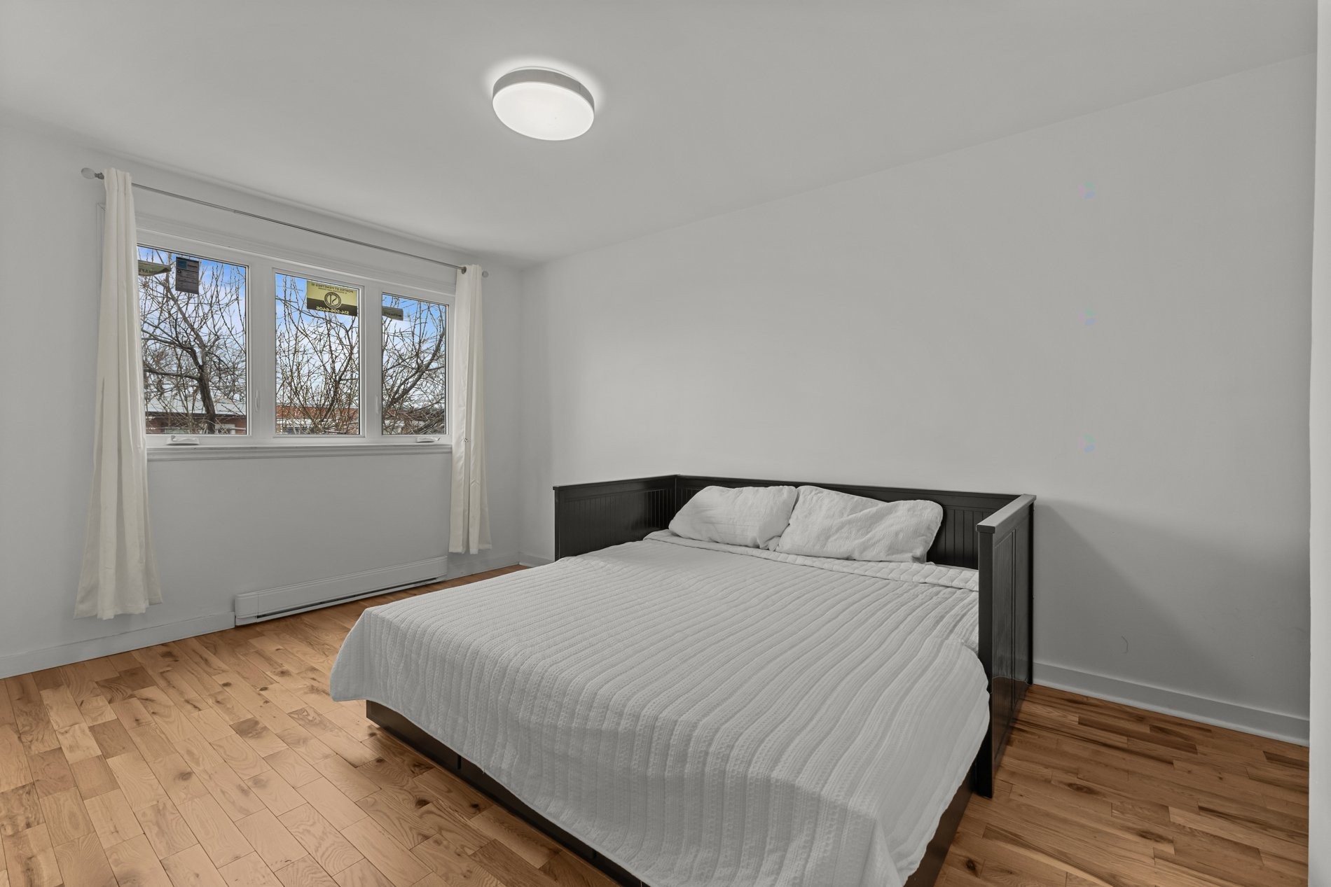 









8325

 - 8327


Boul. de Châteauneuf

,
Montréal (Anjou),




QC
H1K1E6

