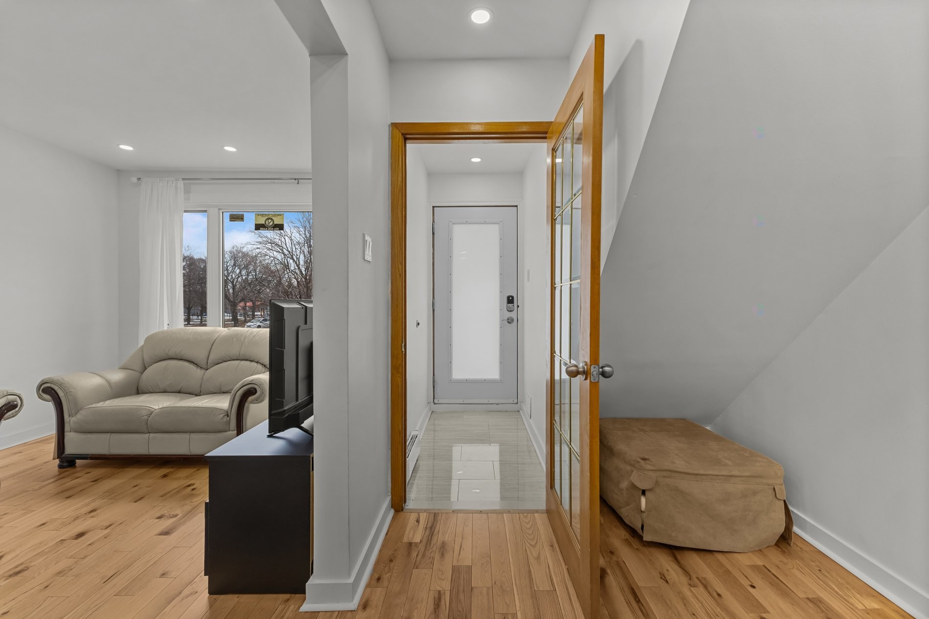 









8325

 - 8327


Boul. de Châteauneuf

,
Montréal (Anjou),




QC
H1K1E6

