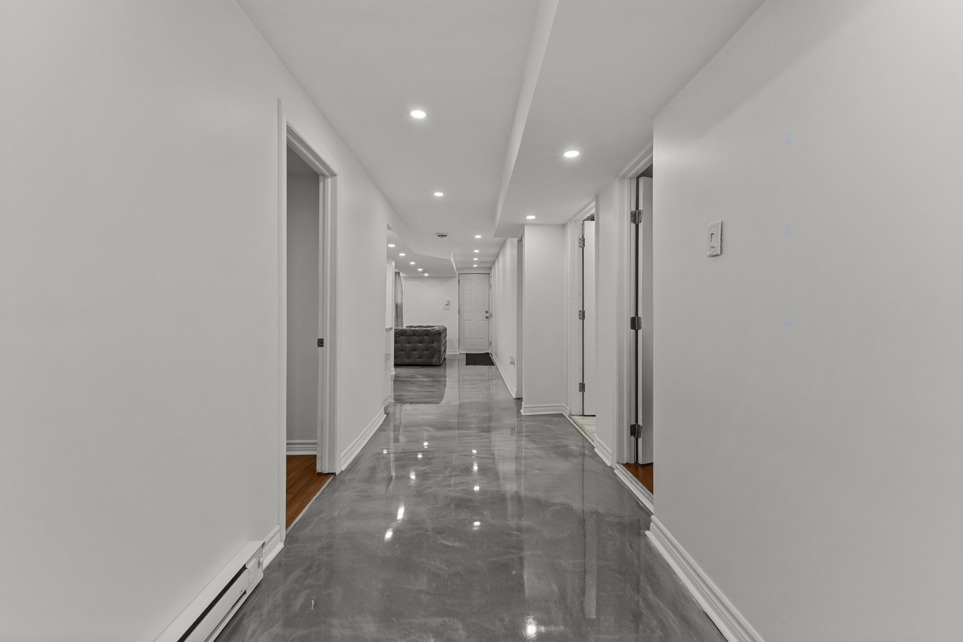 









8325

 - 8327


Boul. de Châteauneuf

,
Montréal (Anjou),




QC
H1K1E6

