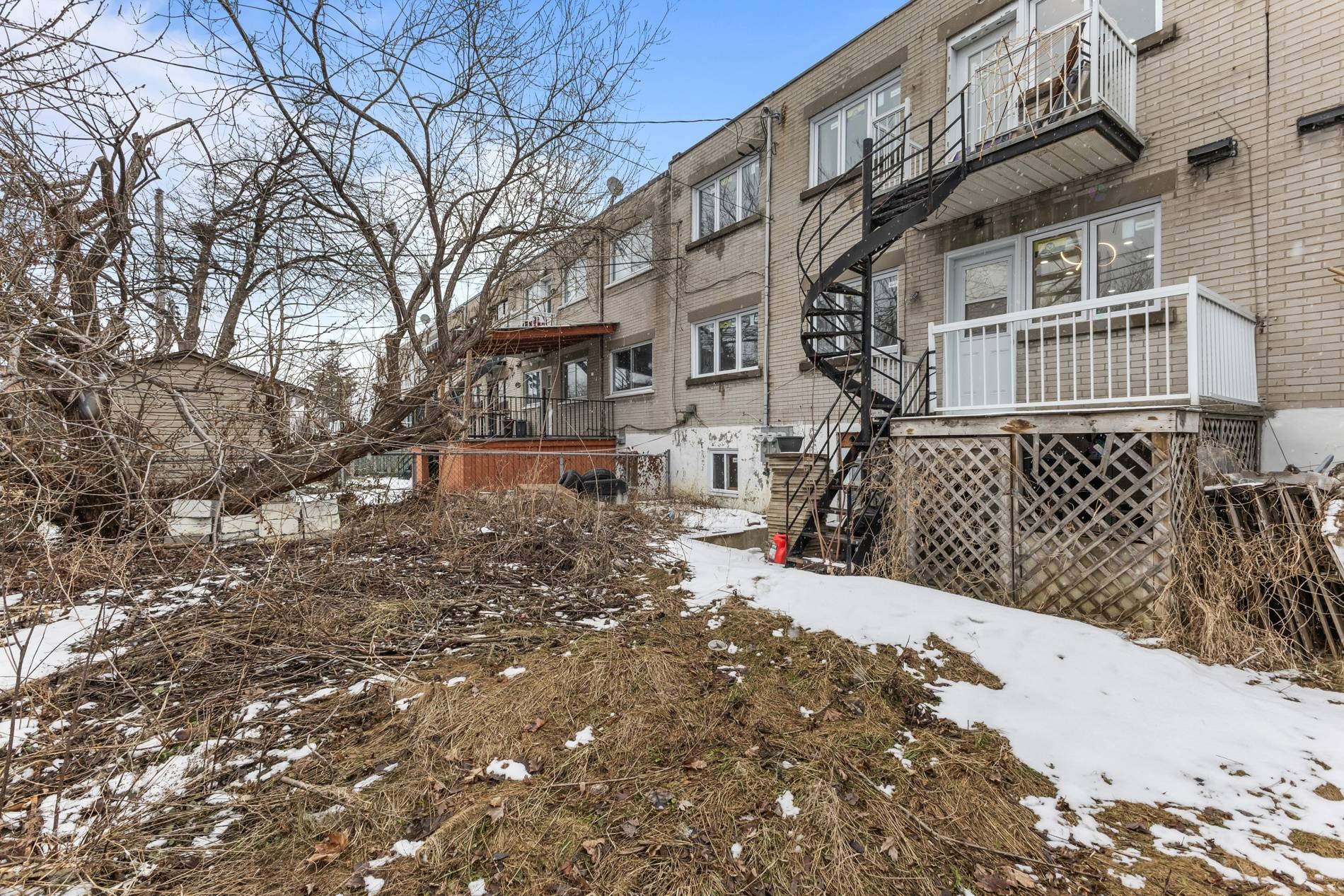 









8325

 - 8327


Boul. de Châteauneuf

,
Montréal (Anjou),




QC
H1K1E6

