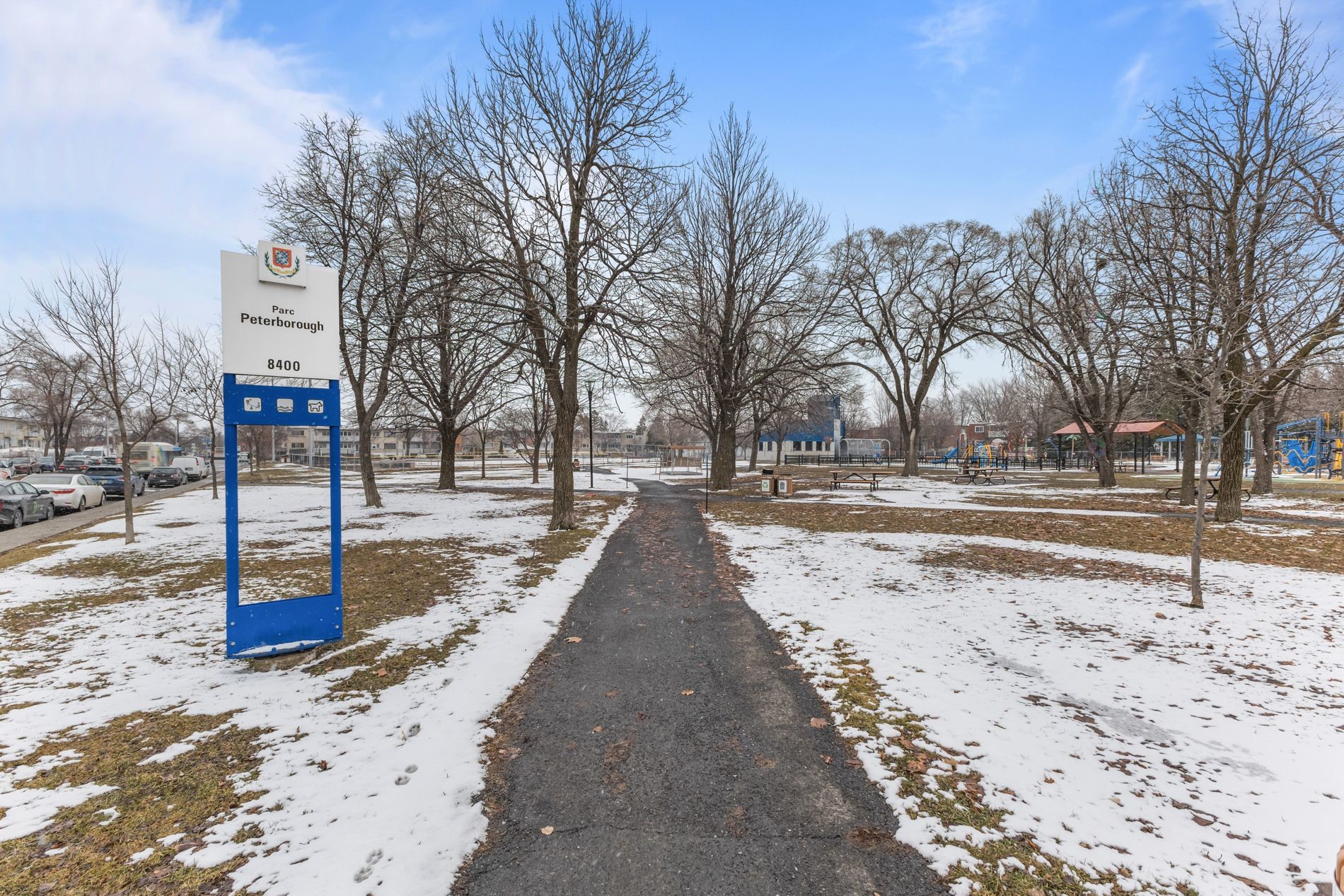 









8325

 - 8327


Boul. de Châteauneuf

,
Montréal (Anjou),




QC
H1K1E6

