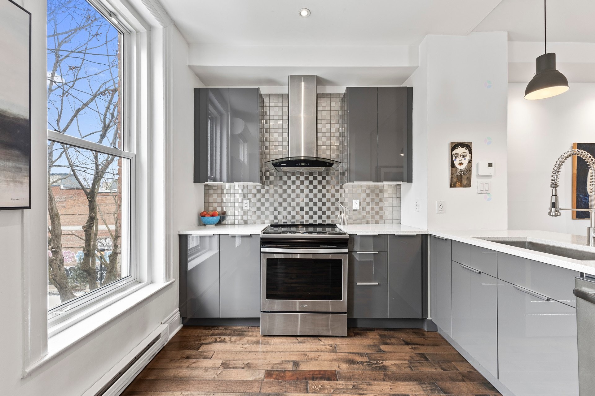 









3636


Av. Henri-Julien

, 10,
Montréal (Le Plateau-Mont-Royal),




QC
H2X3H5

