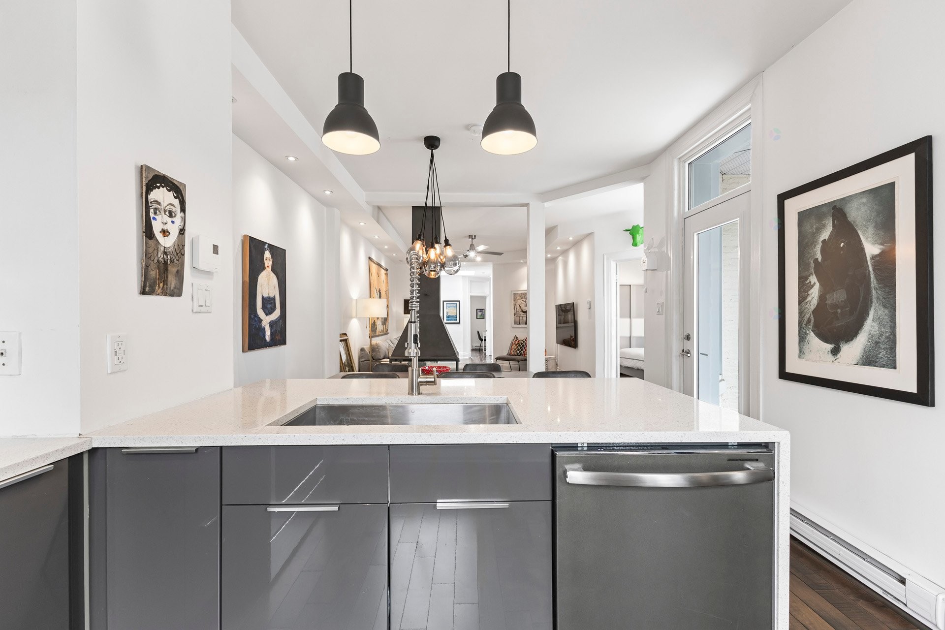 









3636


Av. Henri-Julien

, 10,
Montréal (Le Plateau-Mont-Royal),




QC
H2X3H5

